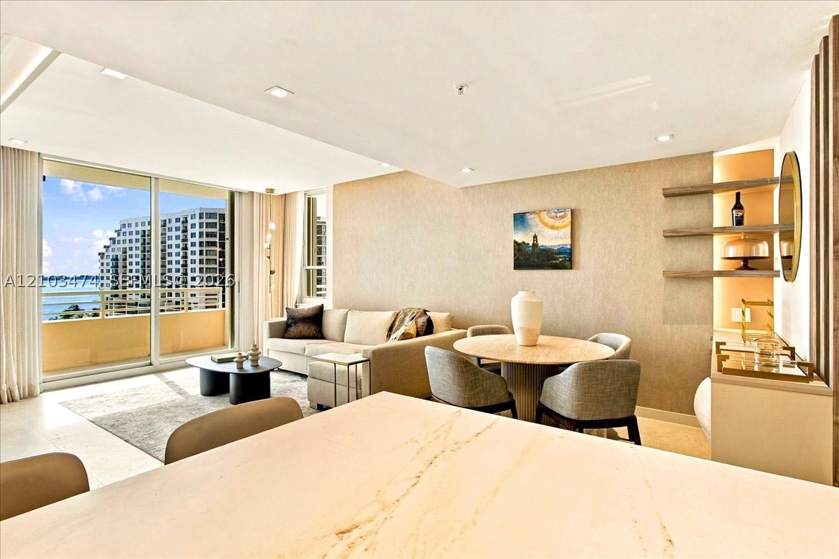 888 Brickell Key Dr #1005, Miami FL 33131