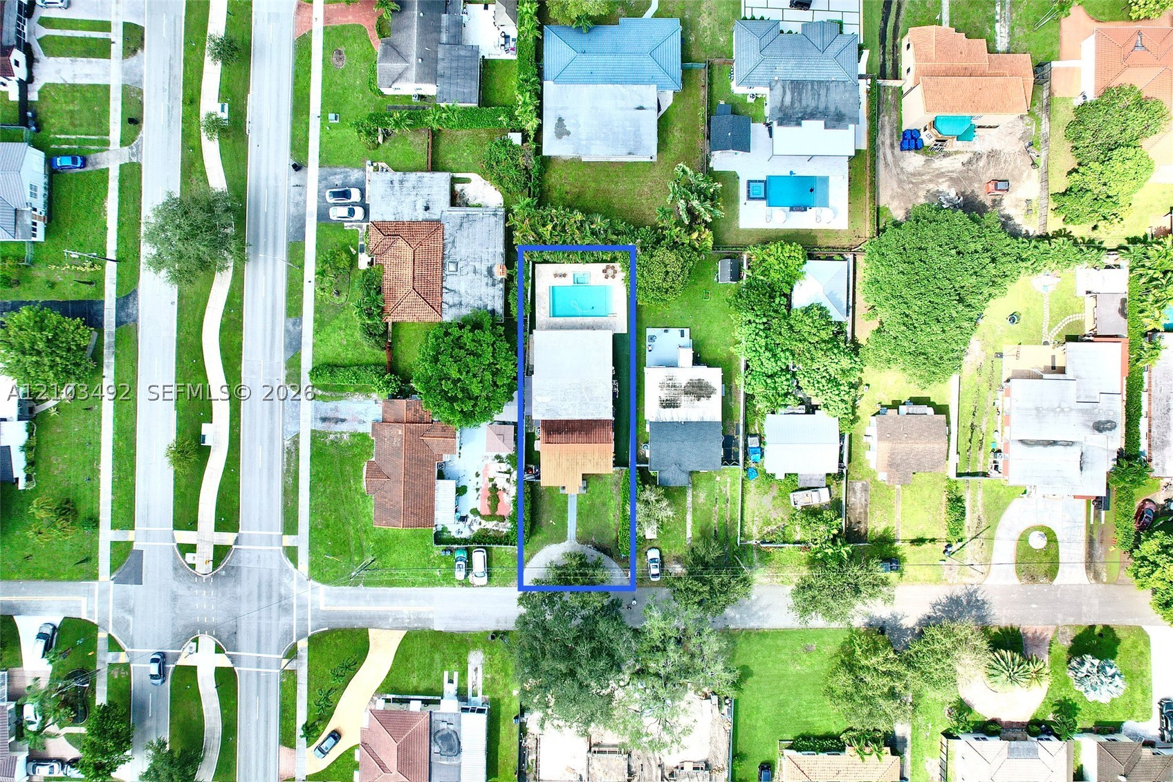 208 Iroquois St, Miami Springs FL 33166