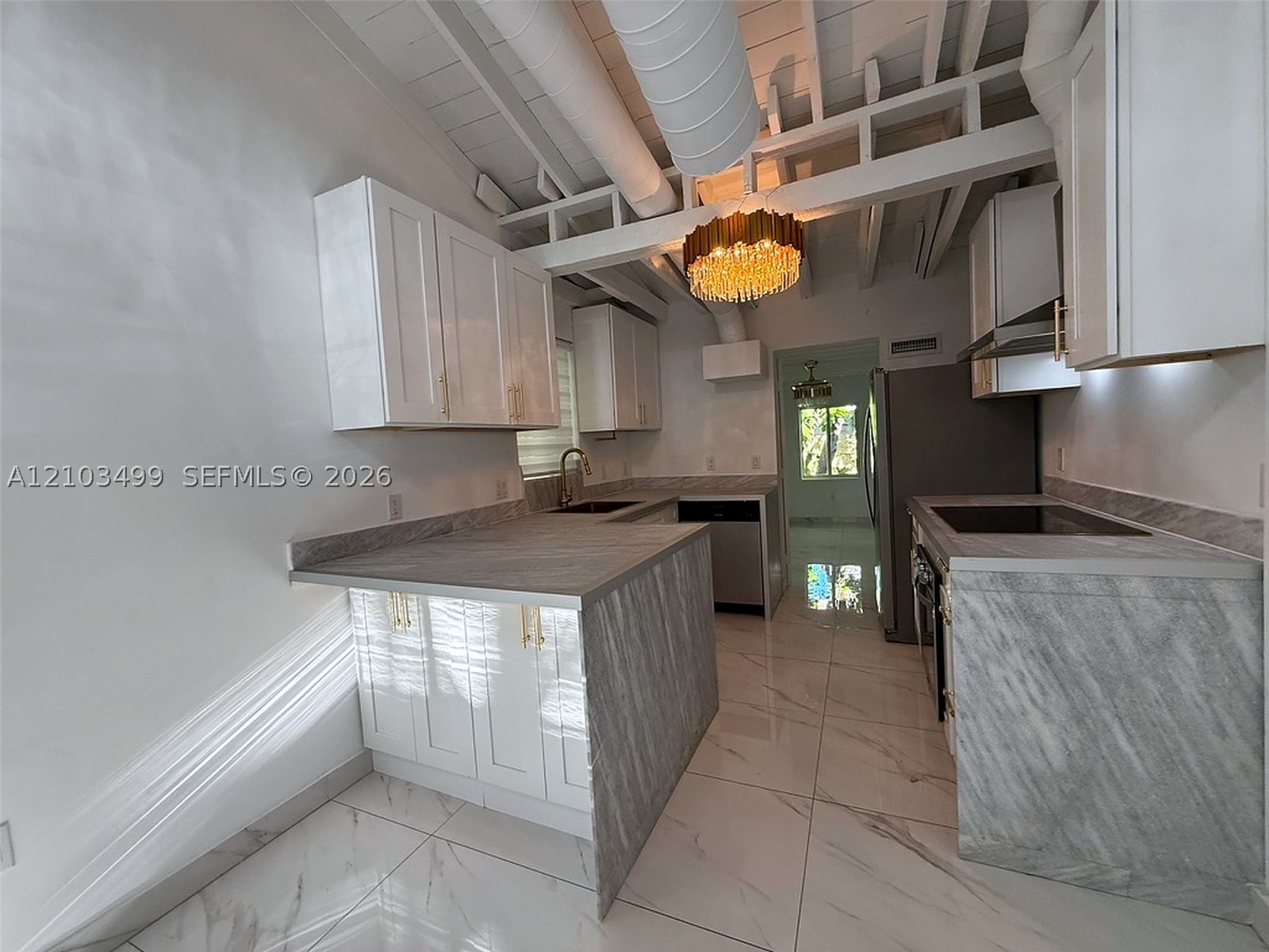 719 Lenox Ave, Miami Beach FL 33139