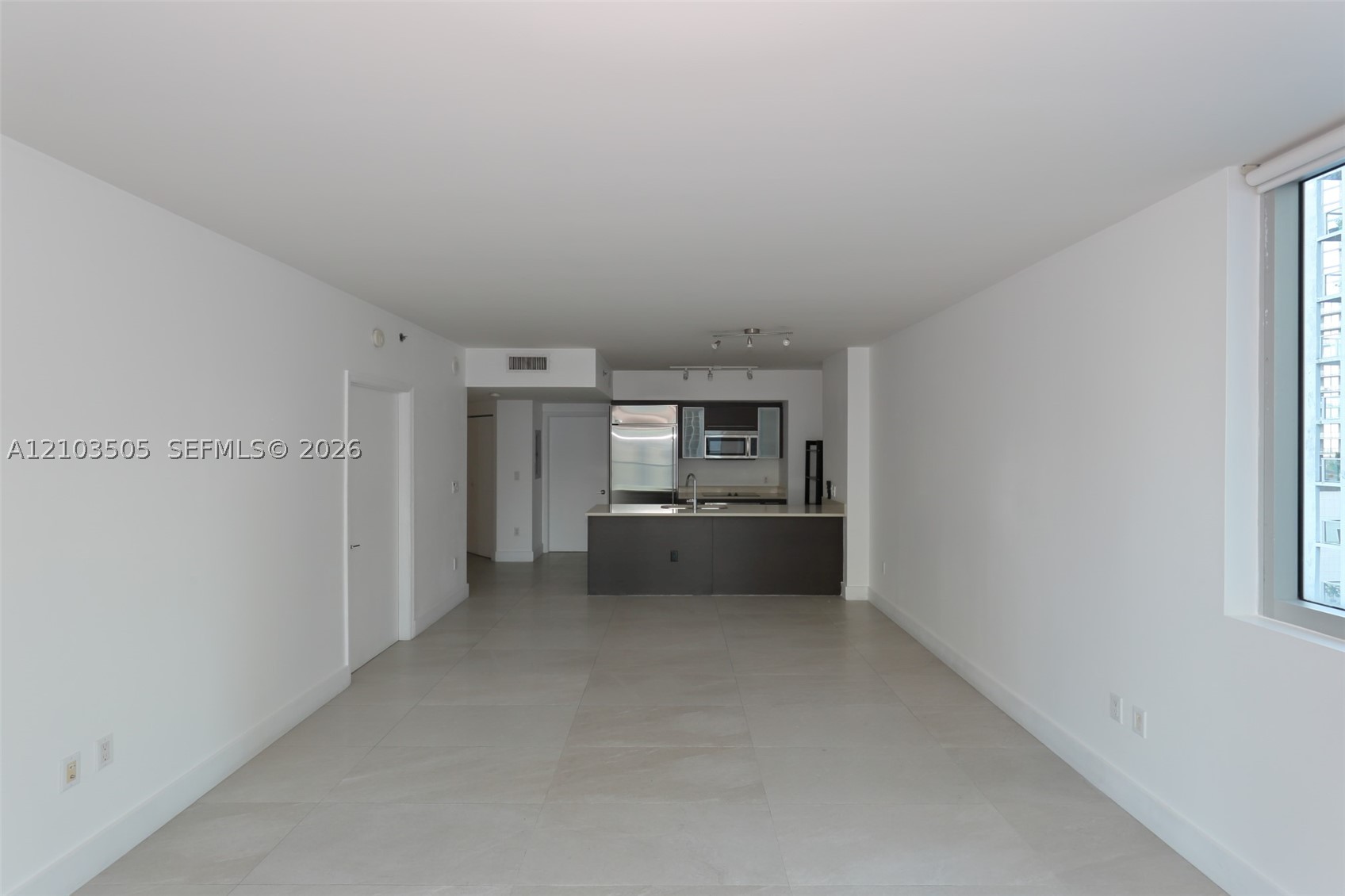 500 Brickell Ave #1607, Miami FL 33131