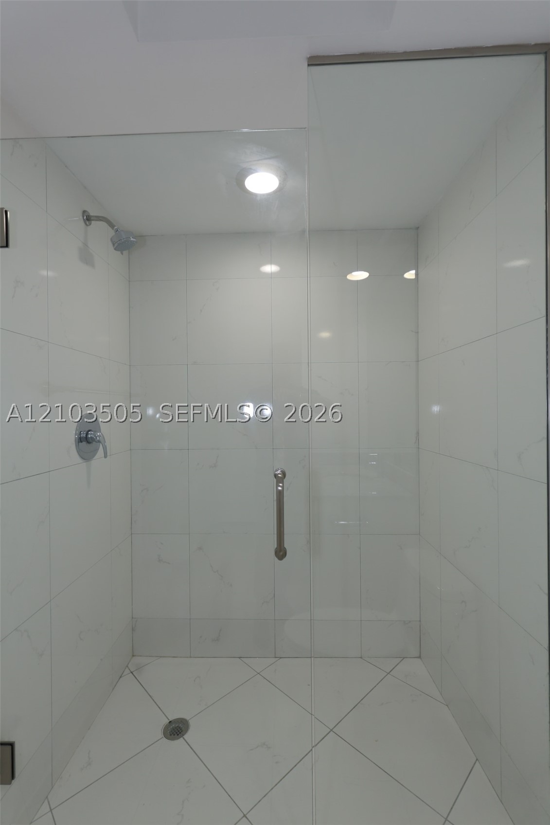 500 Brickell Ave #1607, Miami FL 33131