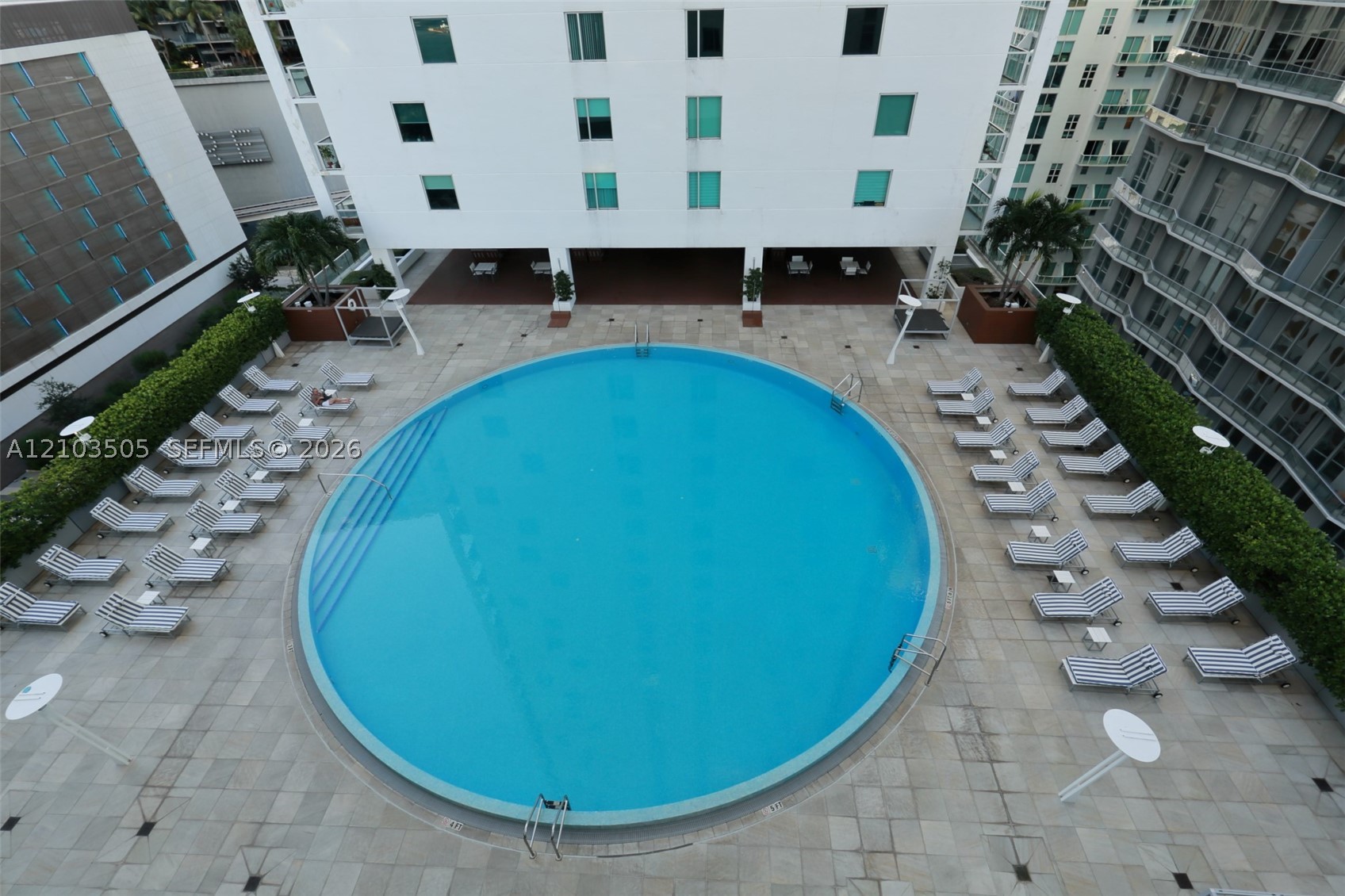 500 Brickell Ave #1607, Miami FL 33131