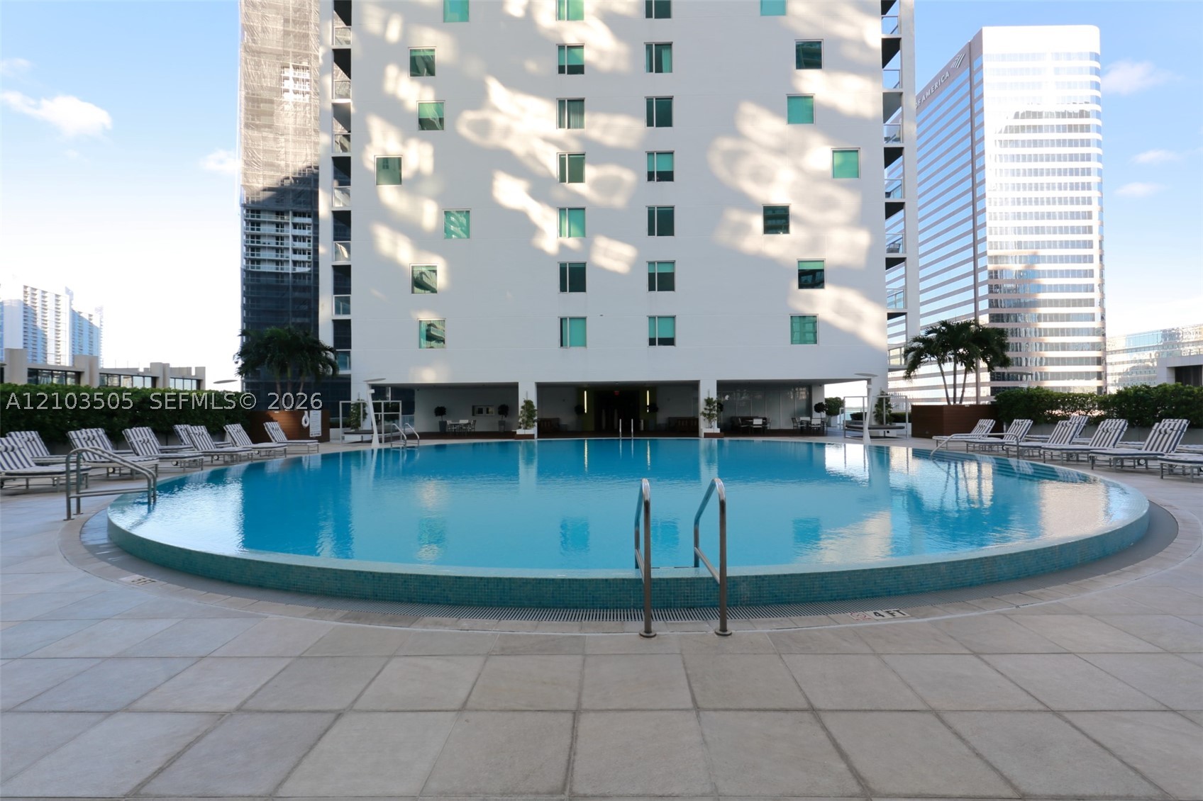 500 Brickell Ave #1607, Miami FL 33131