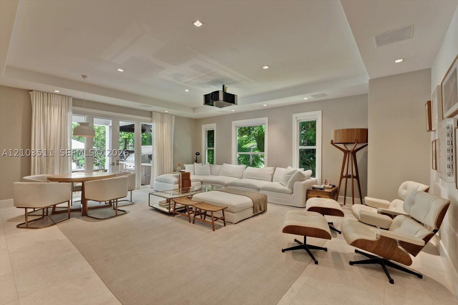 119 Paloma Dr, Coral Gables FL 33143