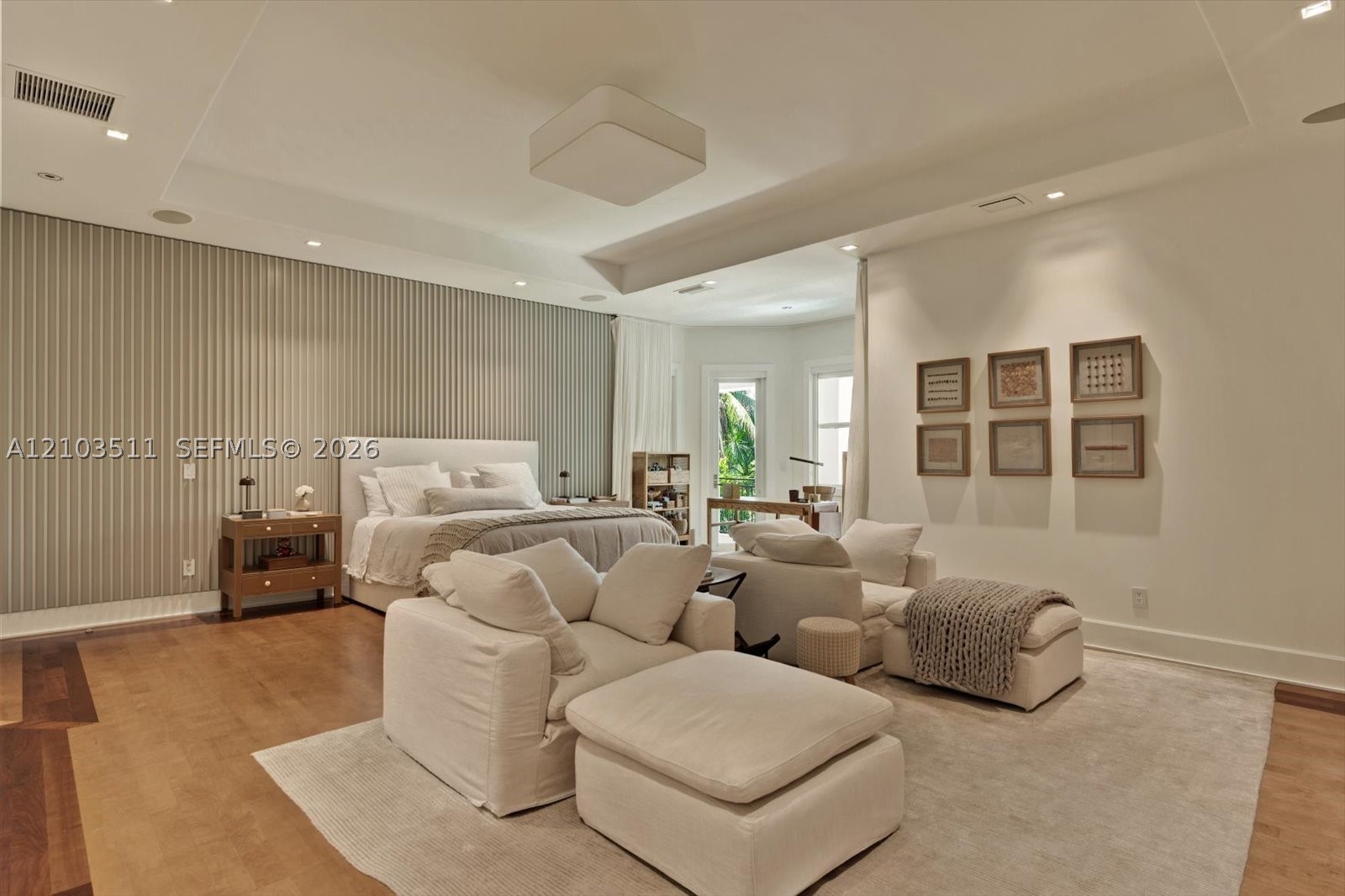 119 Paloma Dr, Coral Gables FL 33143