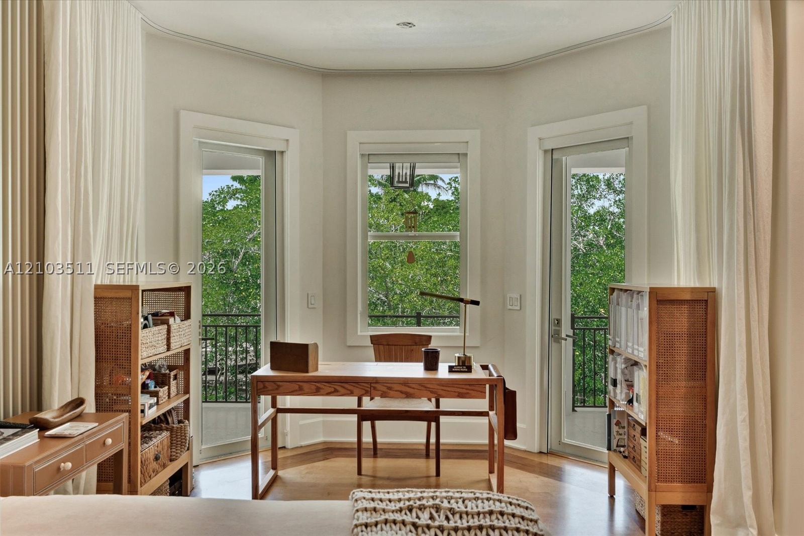119 Paloma Dr, Coral Gables FL 33143
