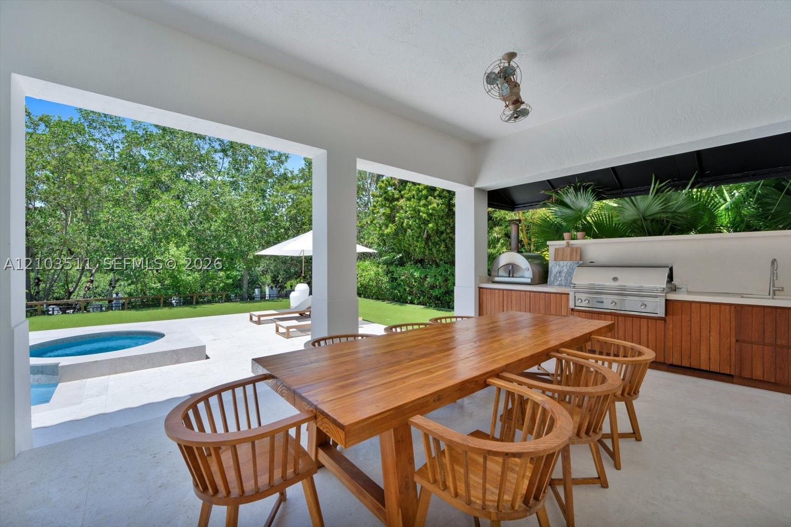 119 Paloma Dr, Coral Gables FL 33143