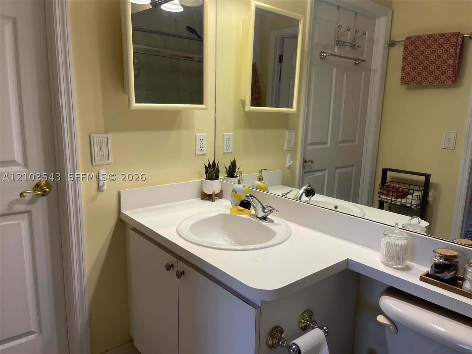 3500 Coral Way #709, Miami FL 33145