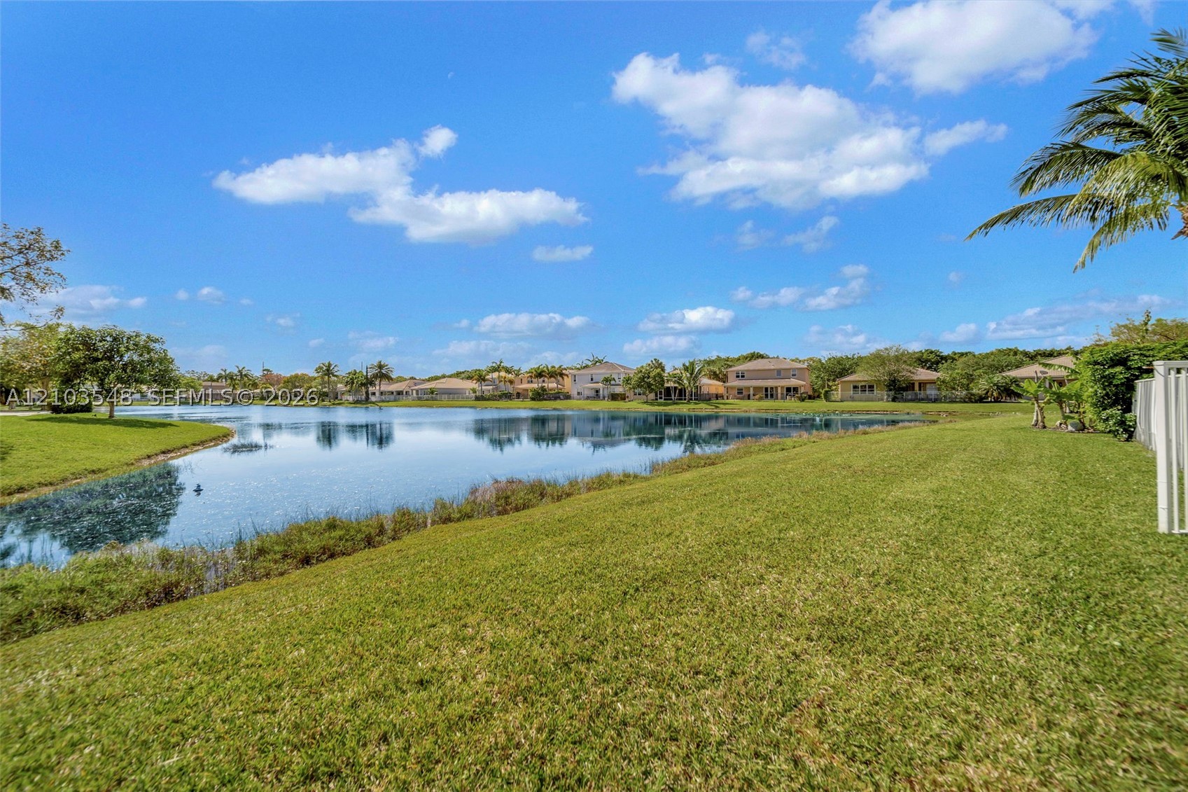 4424 E Whitewater Ave, Weston FL 33332