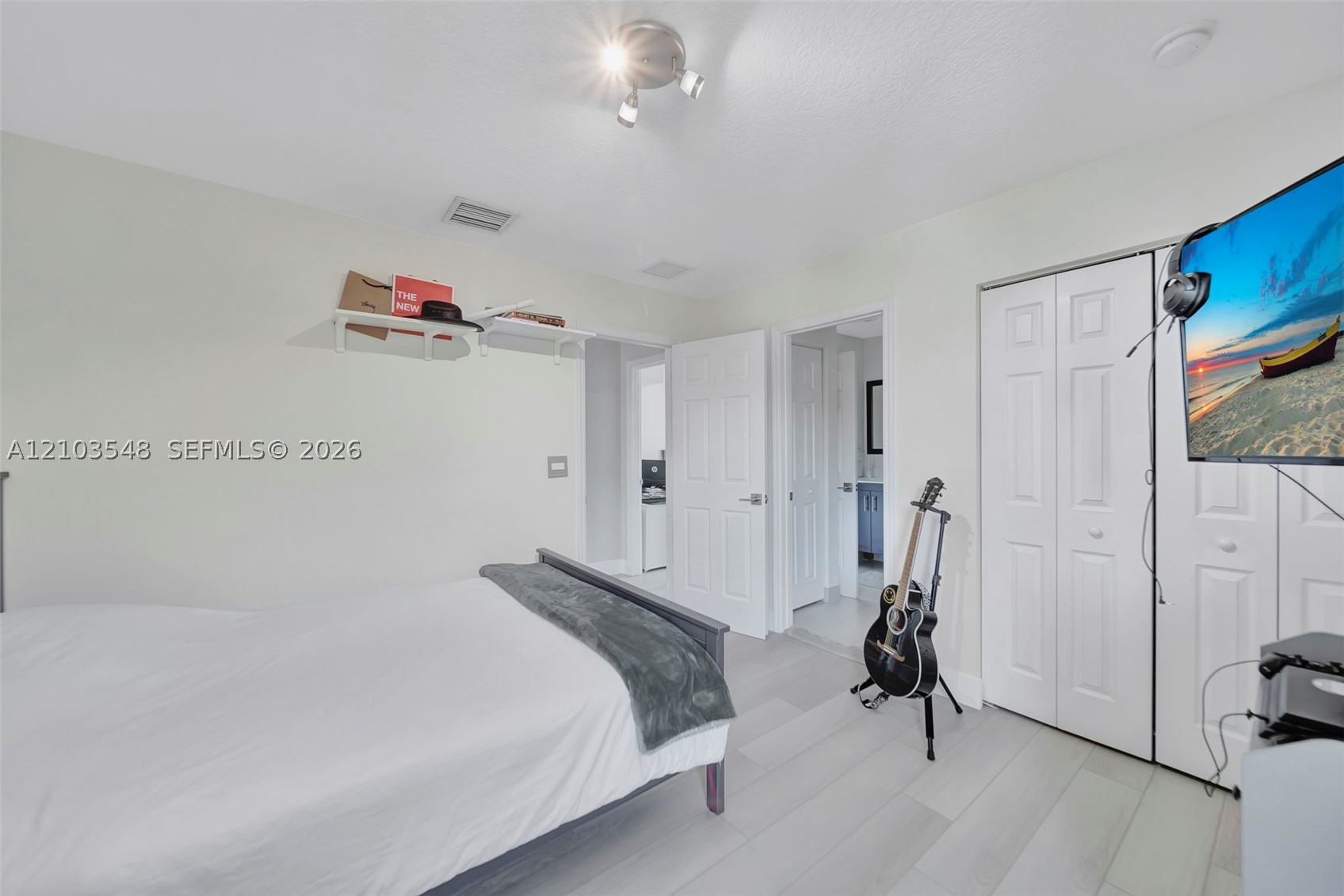 4424 E Whitewater Ave, Weston FL 33332