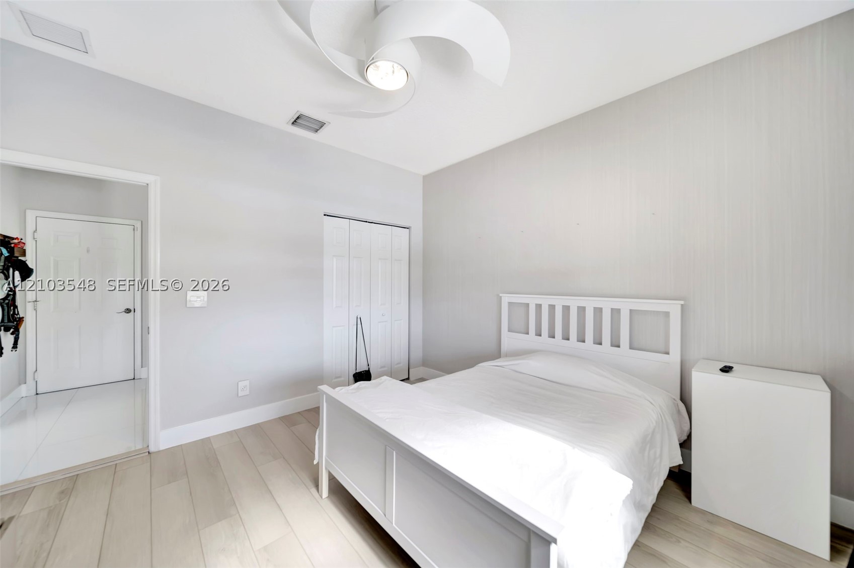4424 E Whitewater Ave, Weston FL 33332
