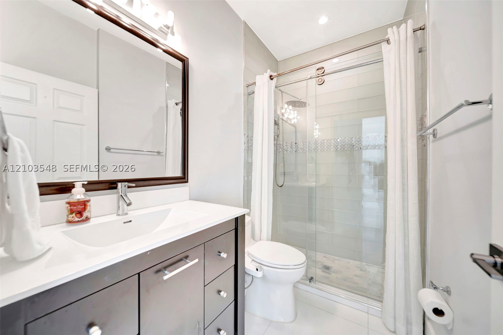 4424 E Whitewater Ave, Weston FL 33332