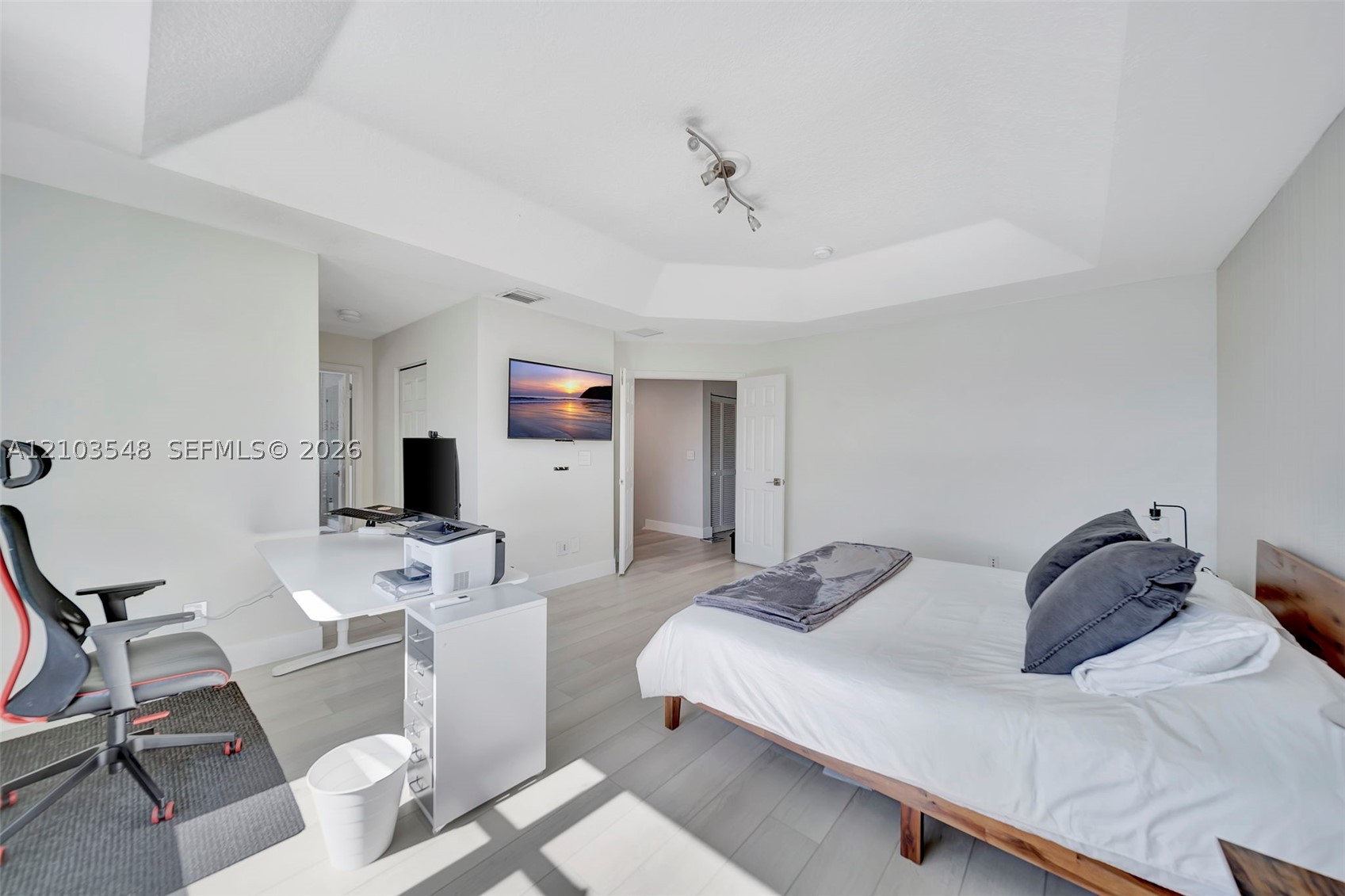 4424 E Whitewater Ave, Weston FL 33332