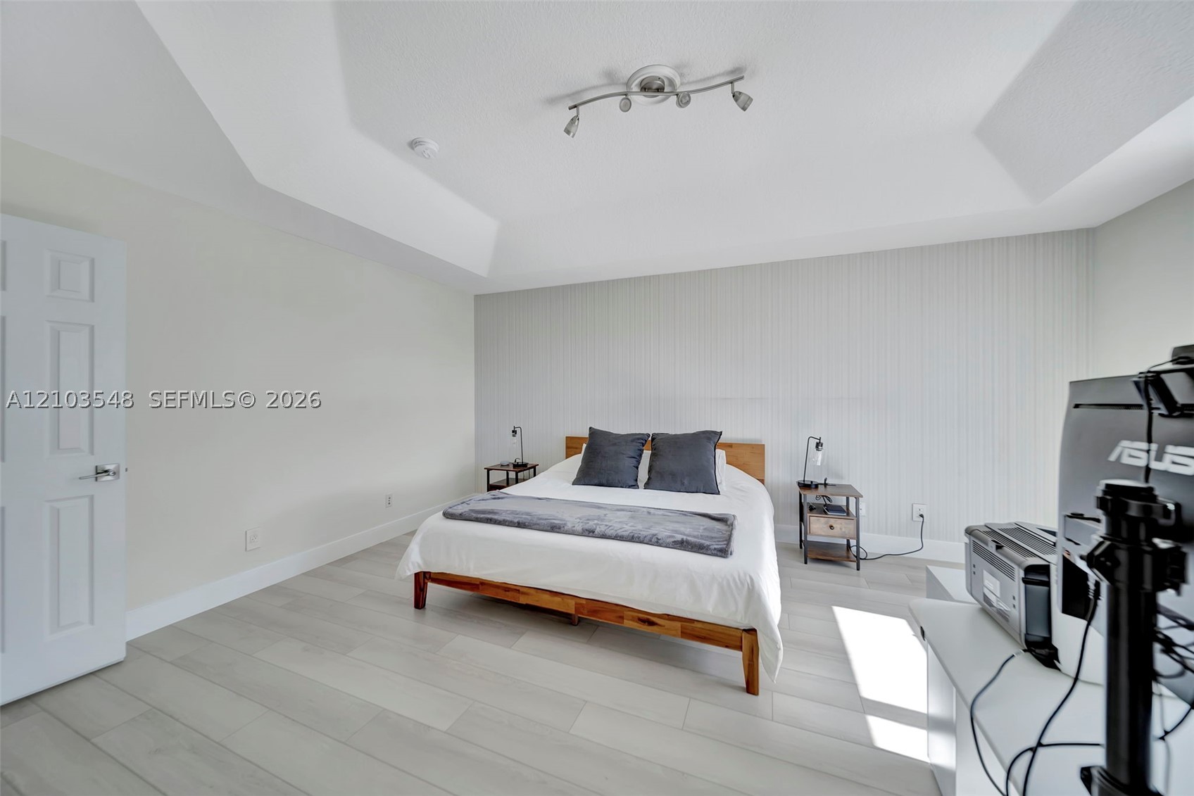 4424 E Whitewater Ave, Weston FL 33332