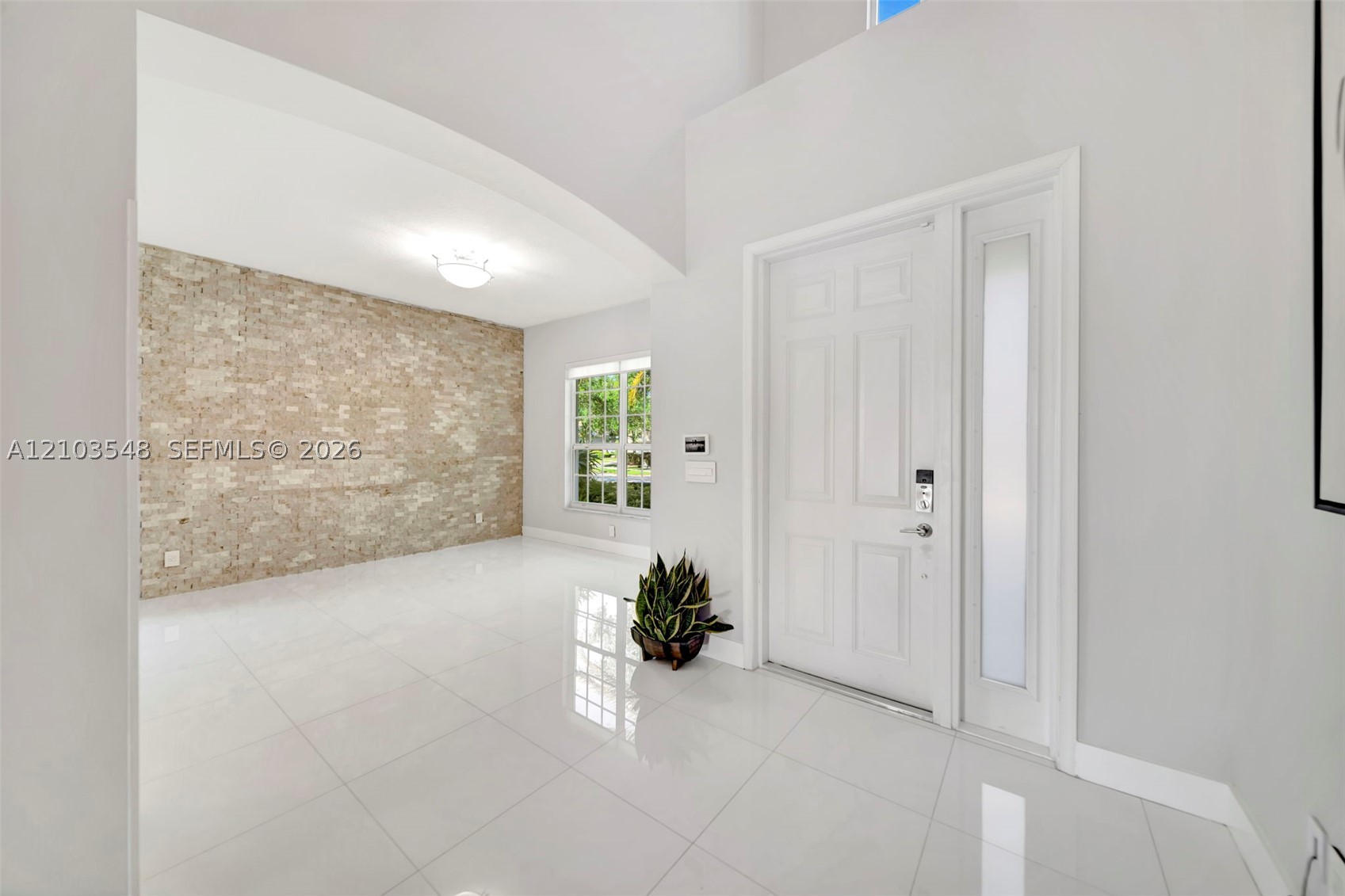 4424 E Whitewater Ave, Weston FL 33332