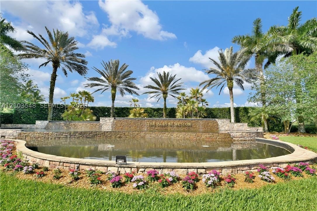 4424 E Whitewater Ave, Weston FL 33332