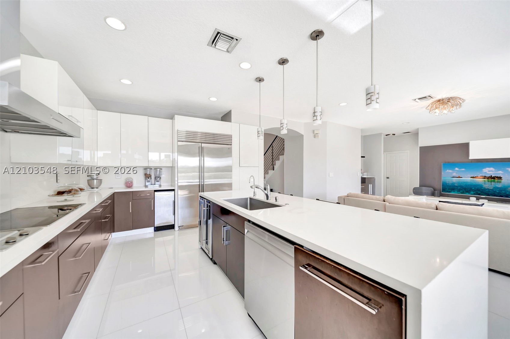 4424 E Whitewater Ave, Weston FL 33332