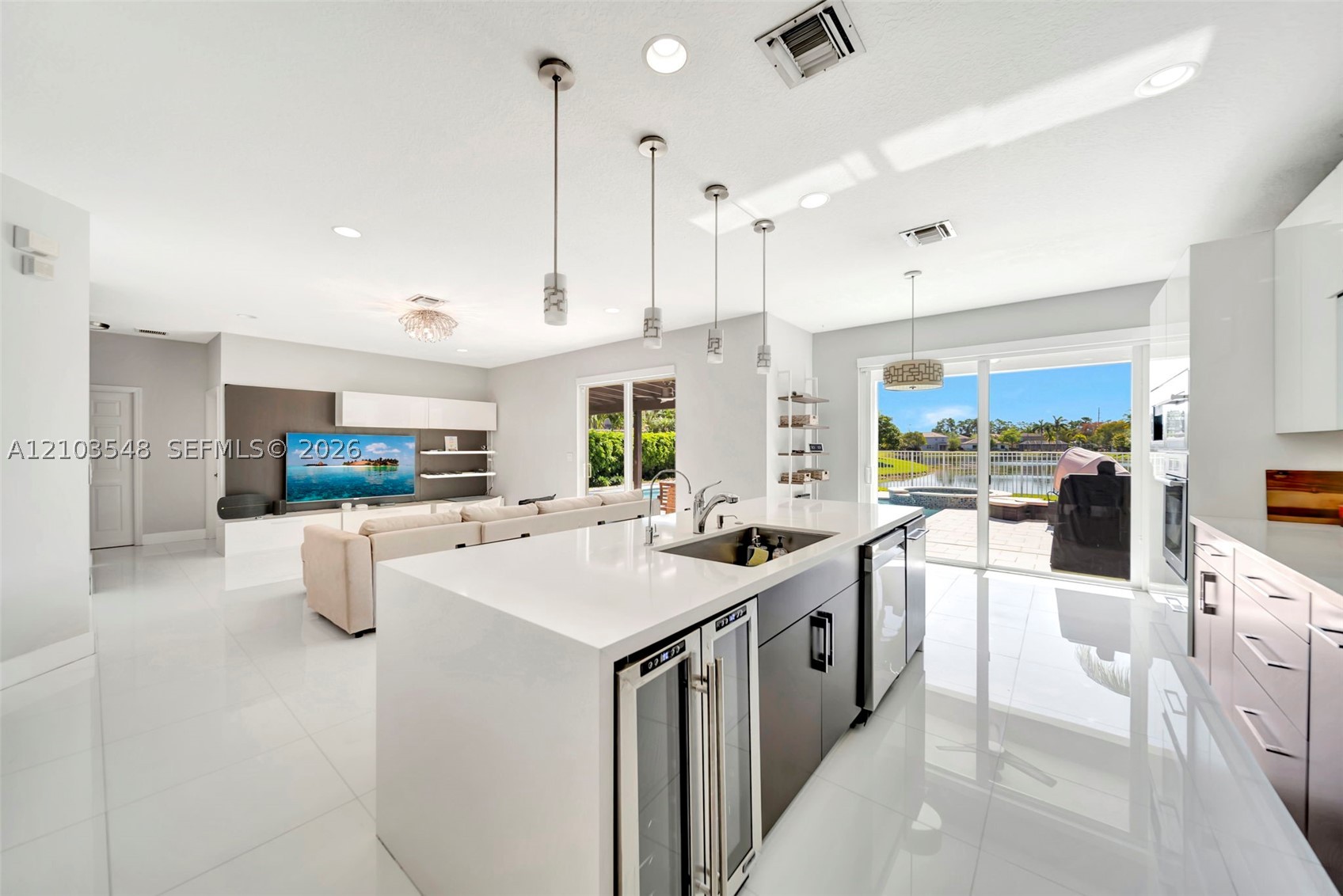 4424 E Whitewater Ave, Weston FL 33332