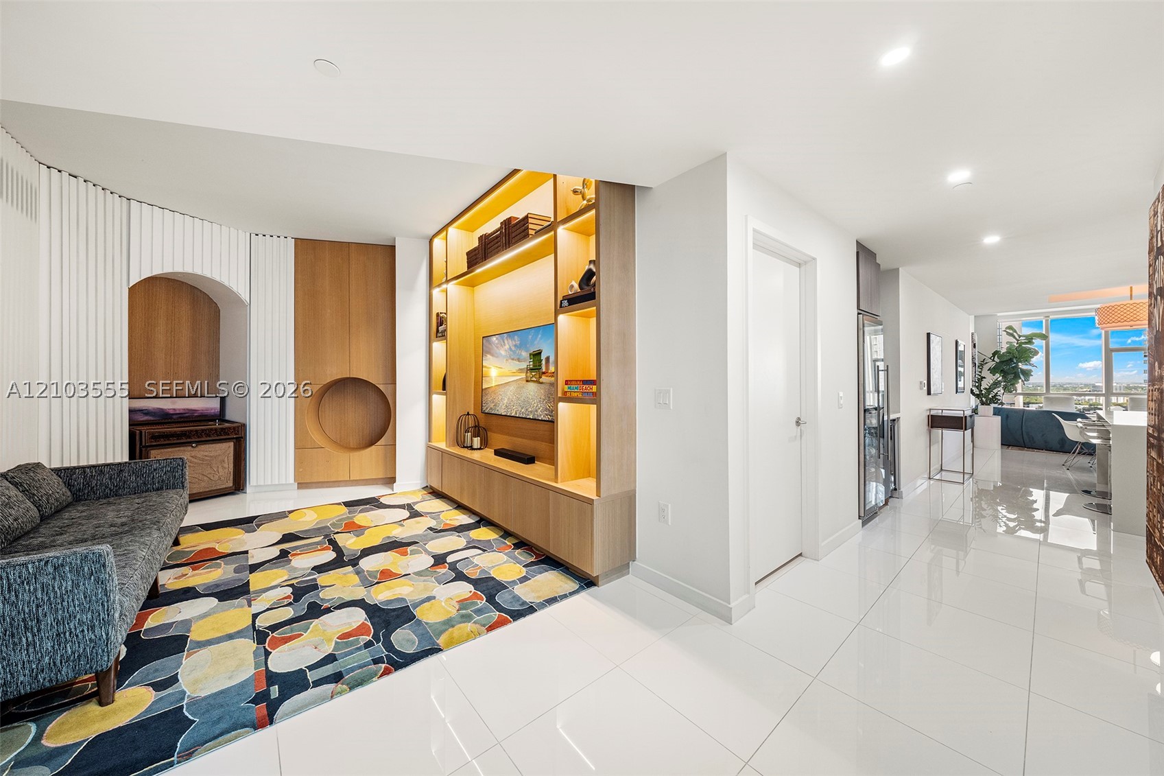 851 NE 1st Ave #1901, Miami FL 33132