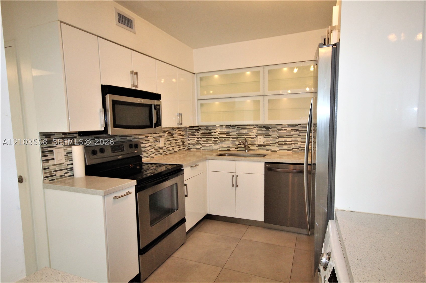 5151 Collins Ave #422, Miami Beach FL 33140