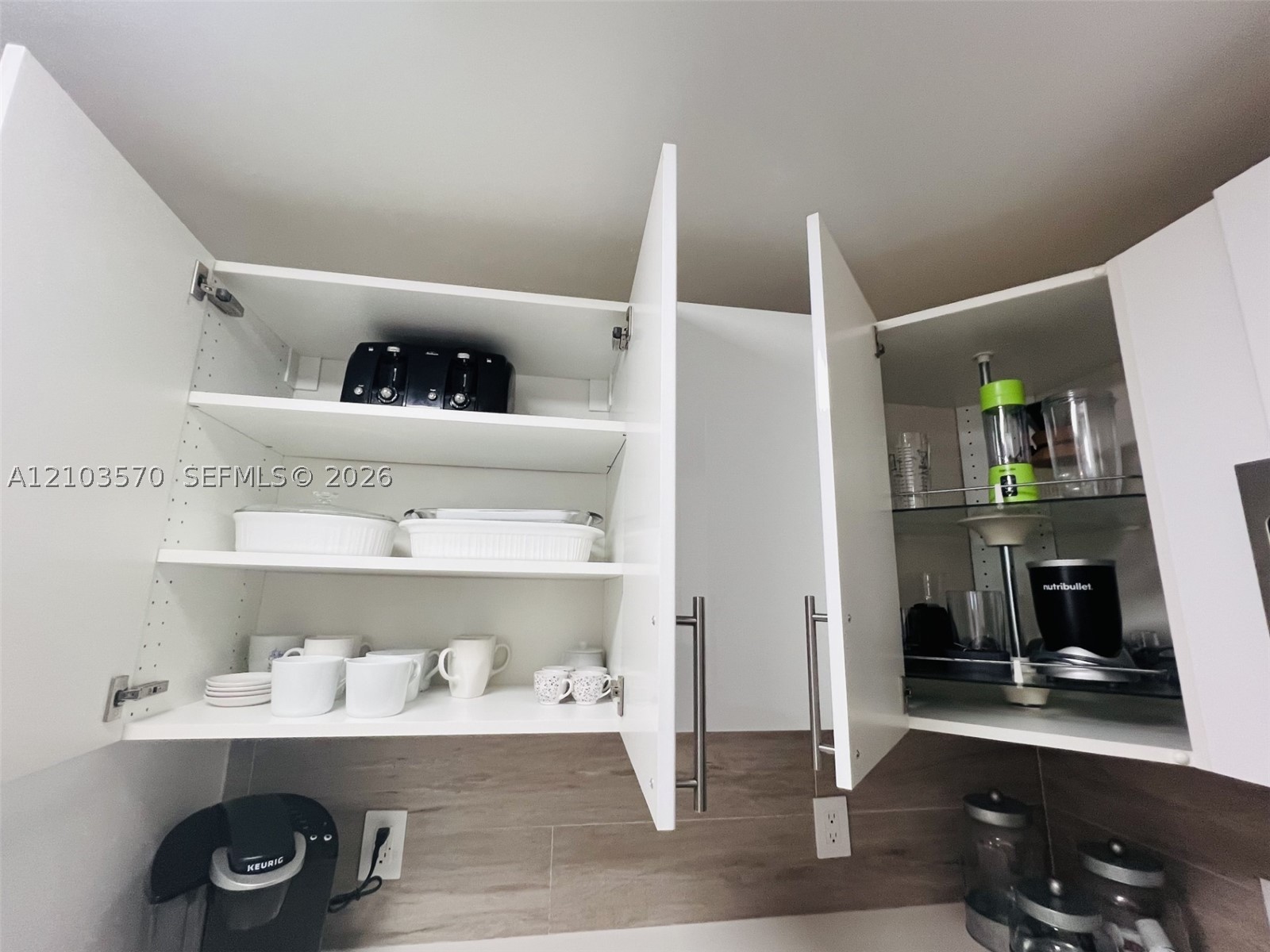185 SE 14th Ter #2007, Miami FL 33131
