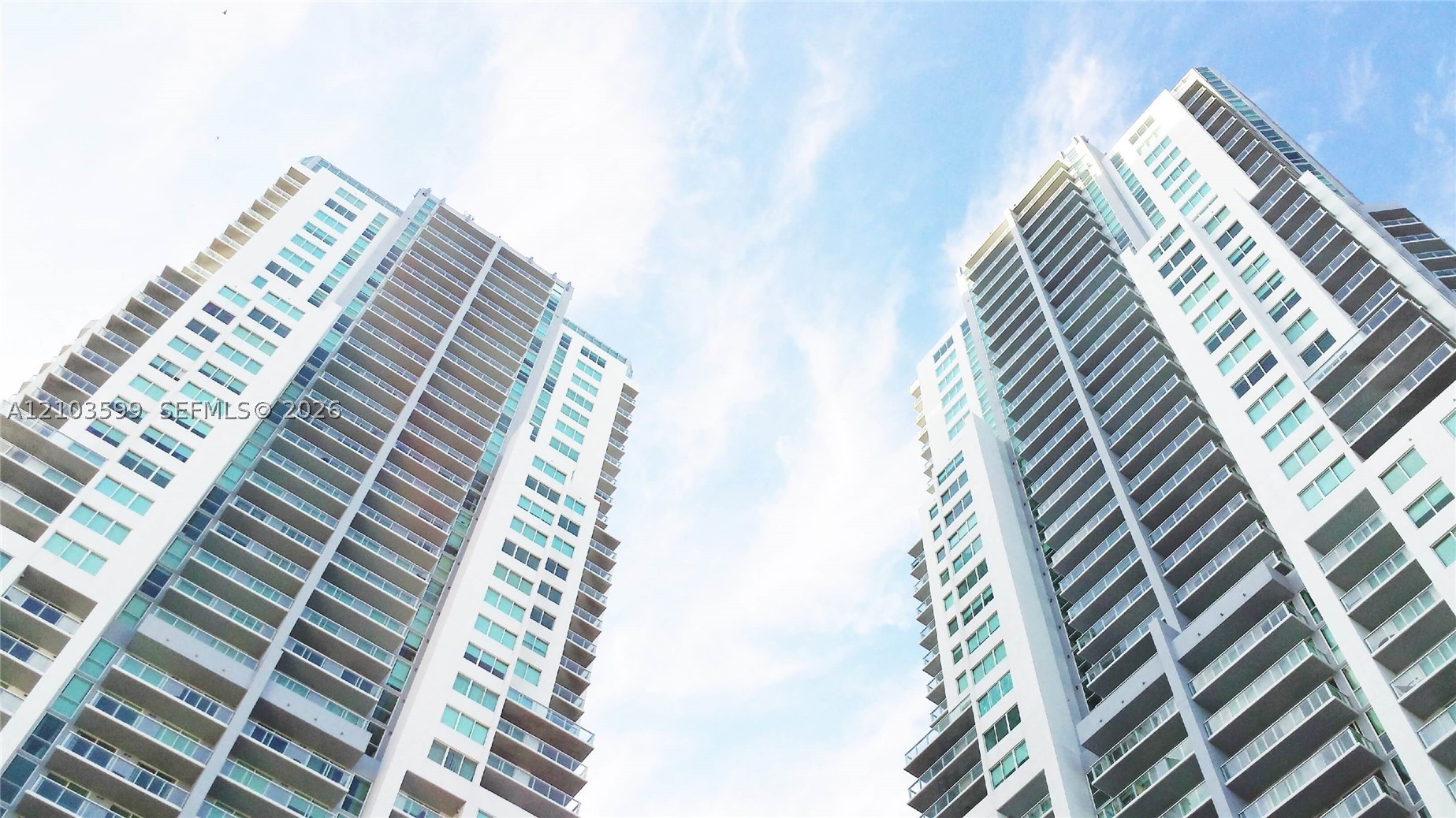 253 NE 2nd St #1809, Miami FL 33132