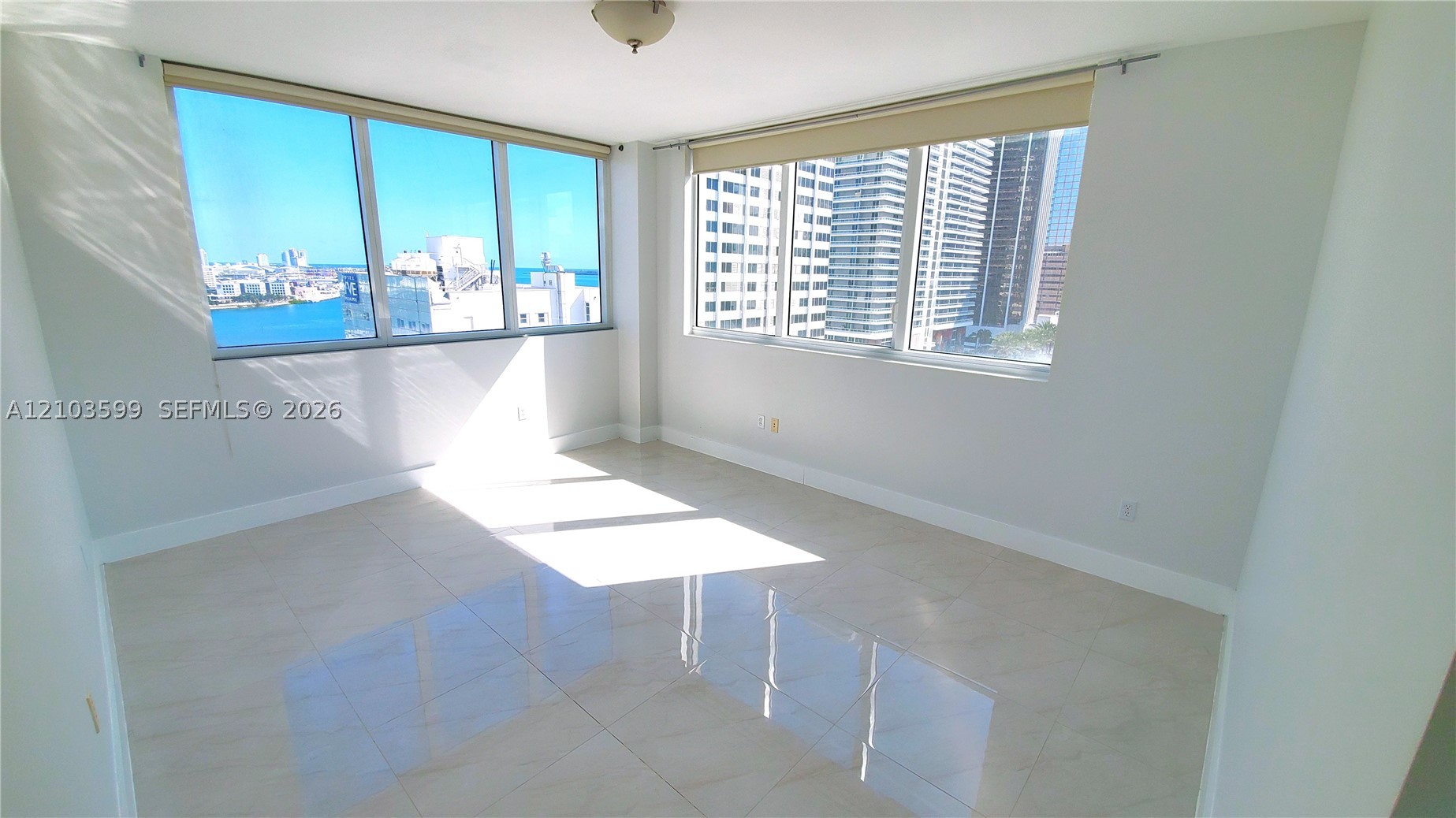 253 NE 2nd St #1809, Miami FL 33132