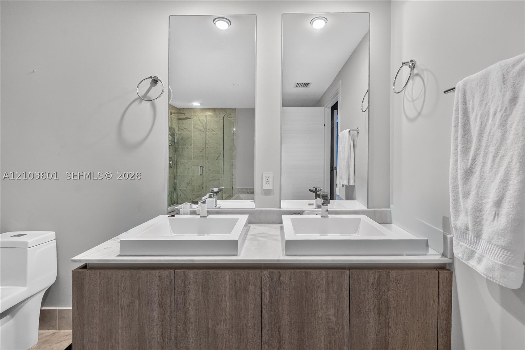 801 S Miami Ave #4106, Miami FL 33130