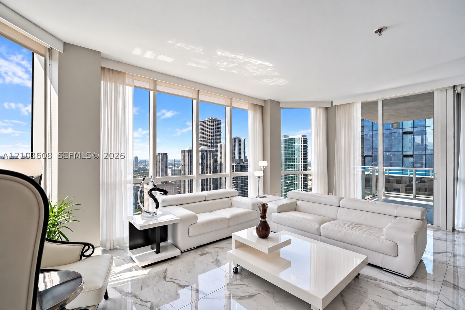 244 Biscayne Blvd #4308, Miami FL 33132