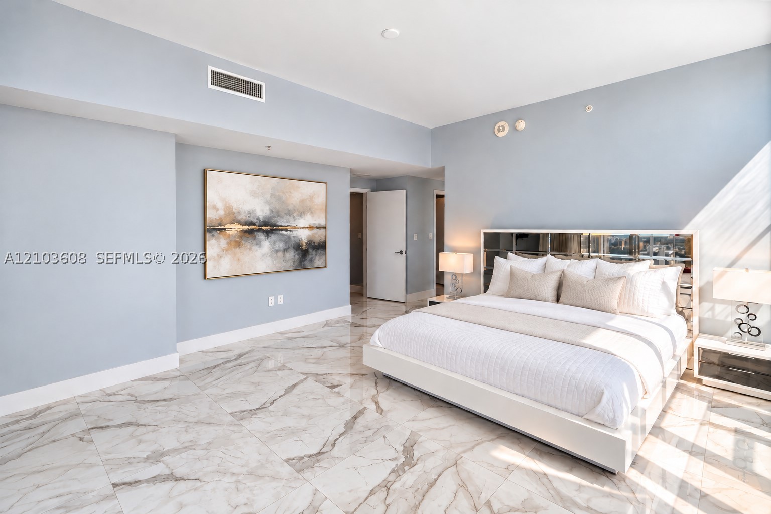 244 Biscayne Blvd #4308, Miami FL 33132
