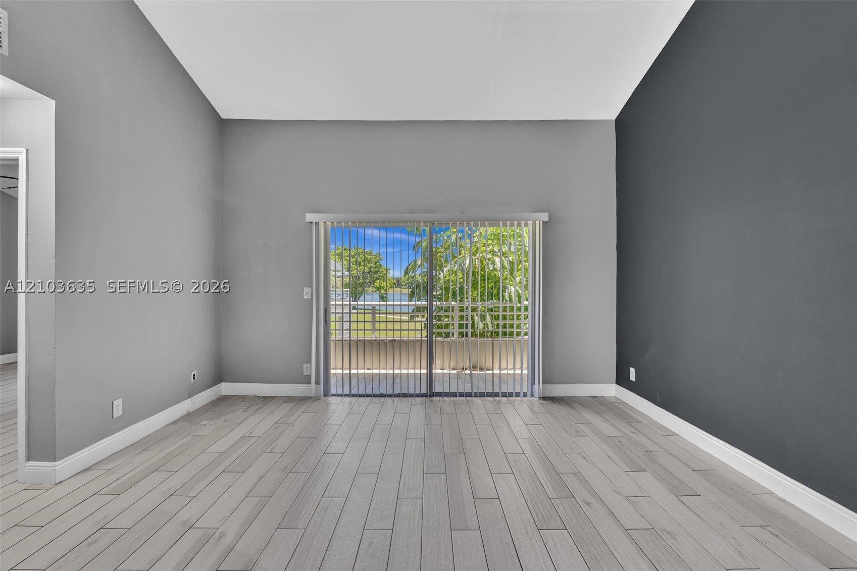 3417 NW 44th St #201, Oakland Park FL 33309