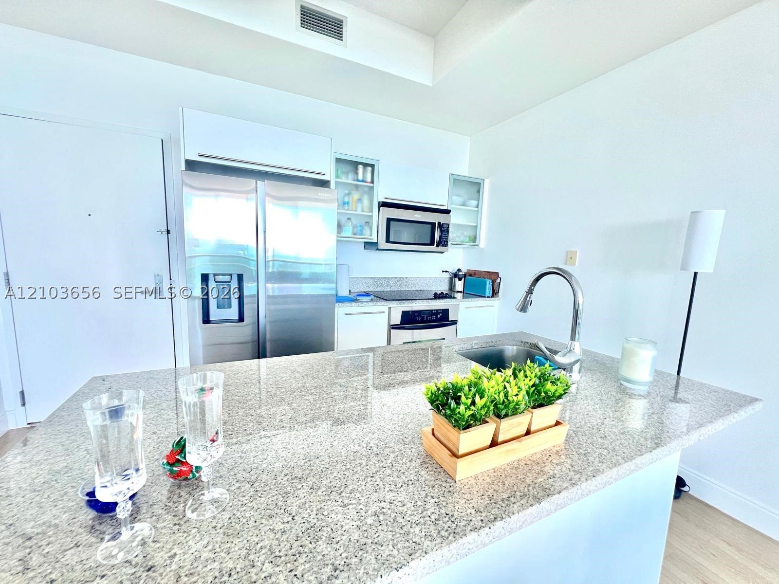 888 Biscayne Blvd #4807, Miami FL 33132