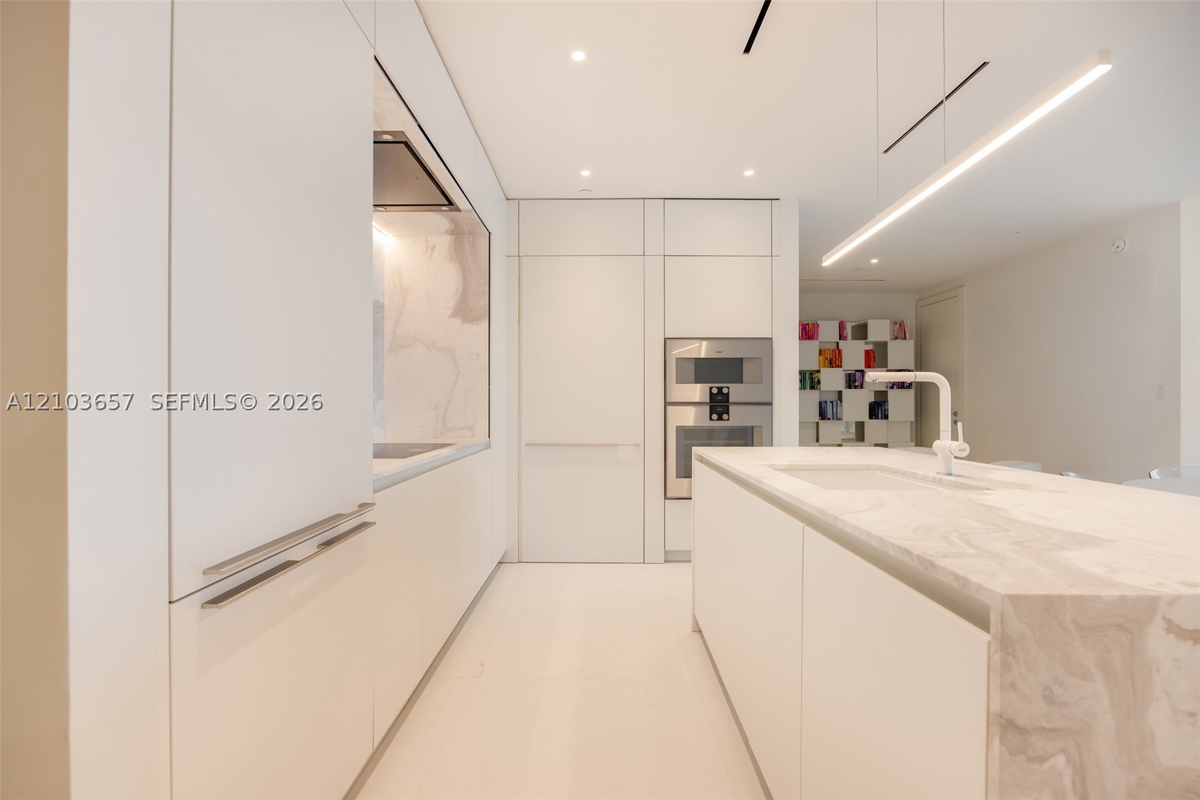 300 Biscayne Boulevard Way #5205W, Miami FL 33131