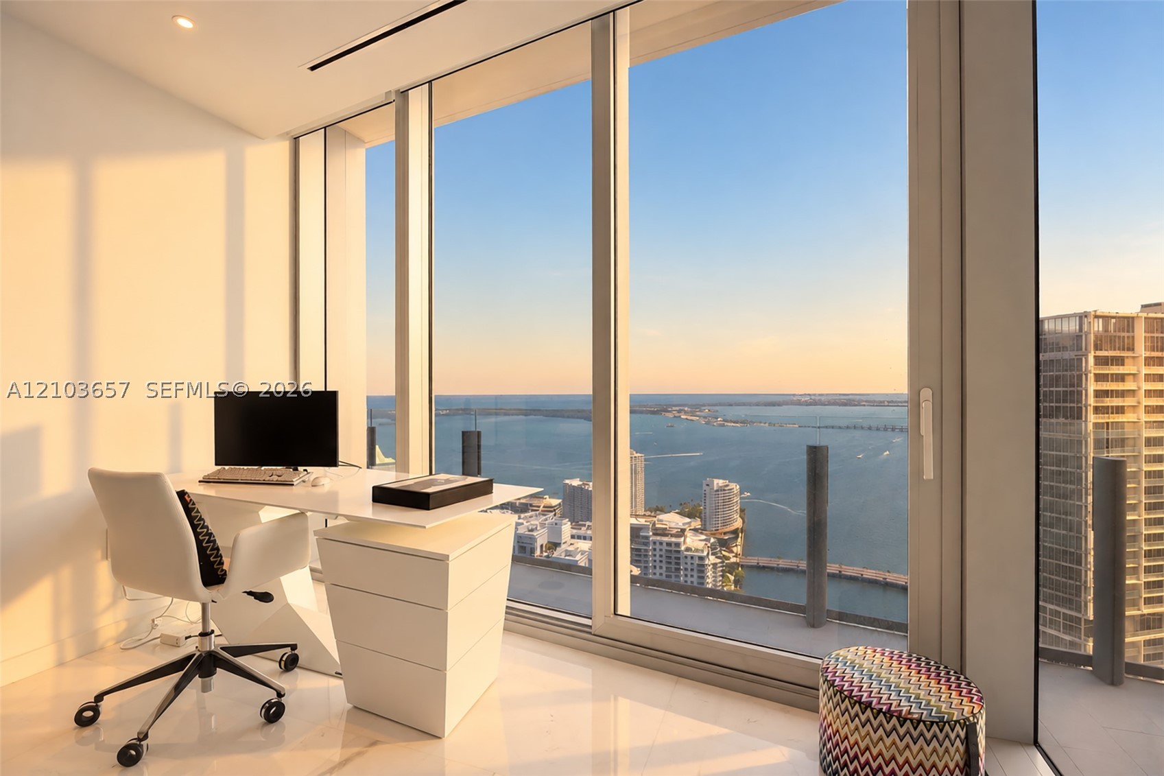 300 Biscayne Boulevard Way #5205W, Miami FL 33131