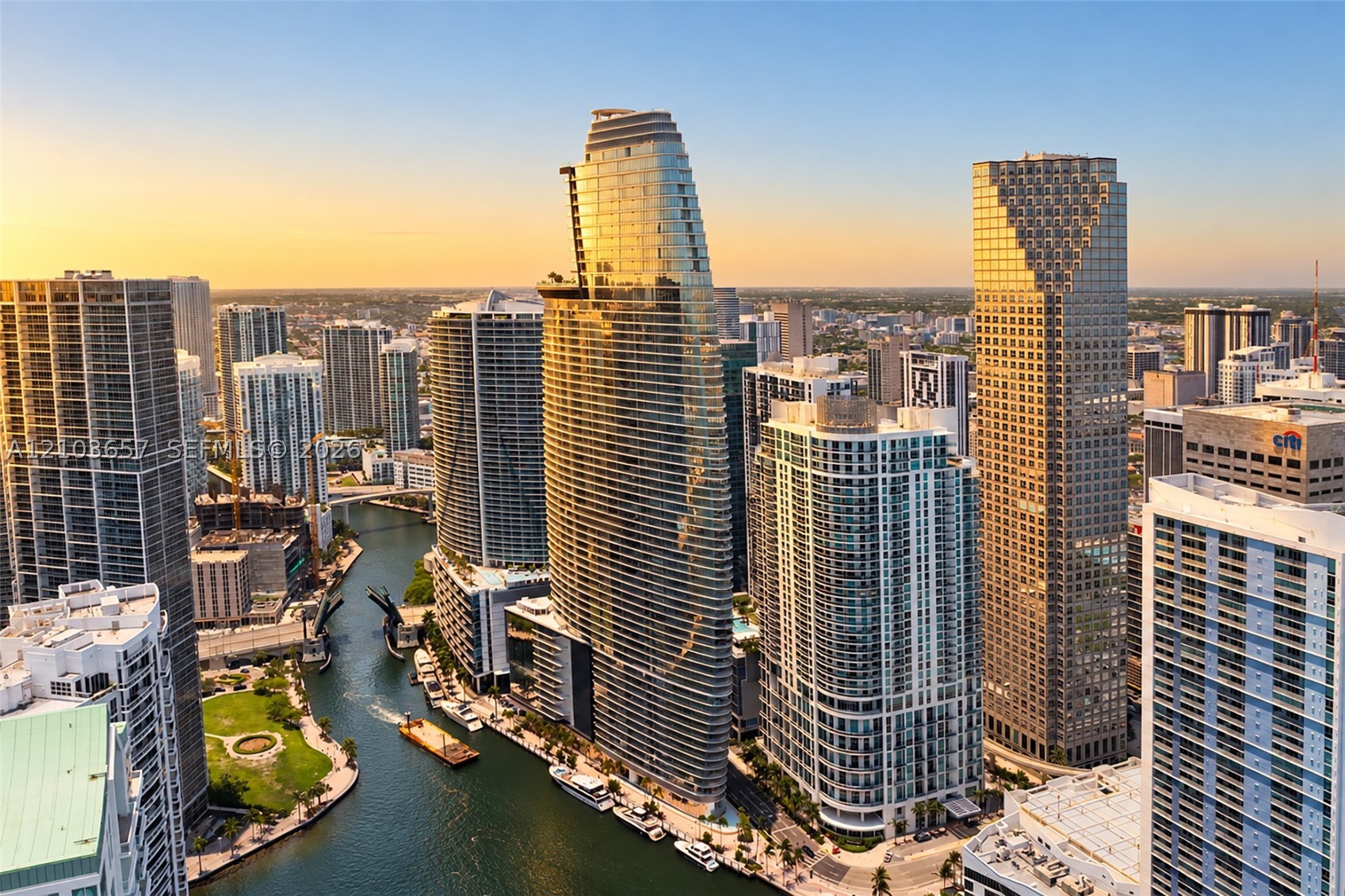 300 Biscayne Boulevard Way #5205W, Miami FL 33131