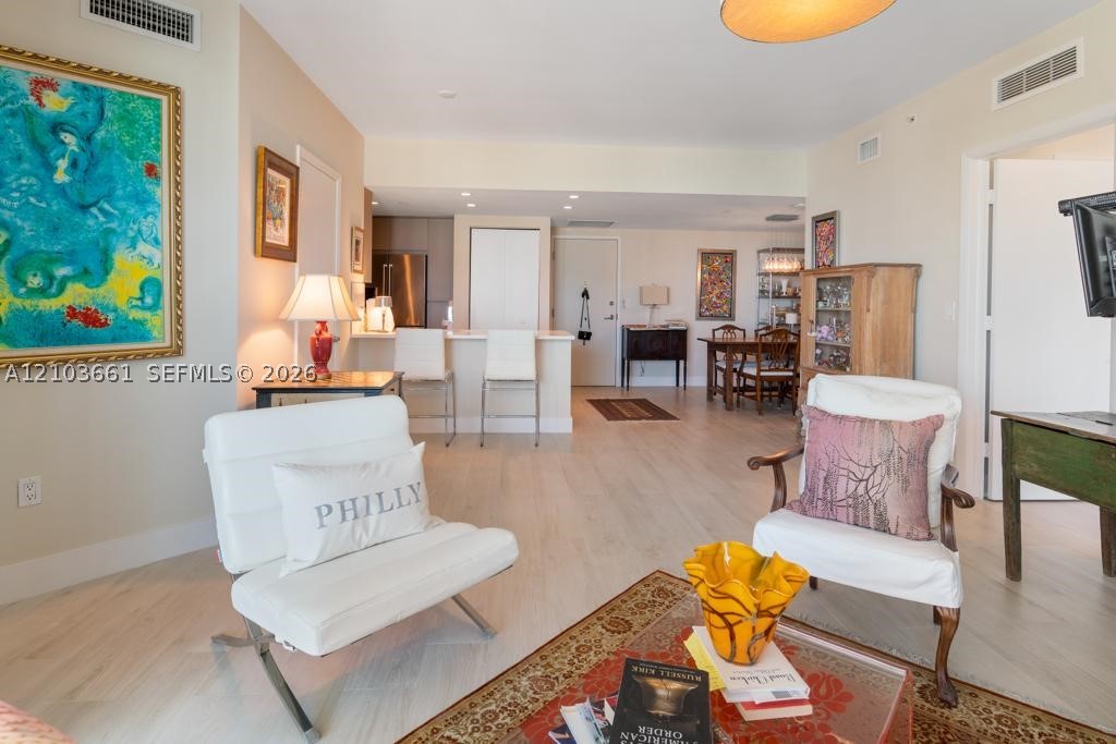350 S Miami Ave #3303, Miami FL 33130