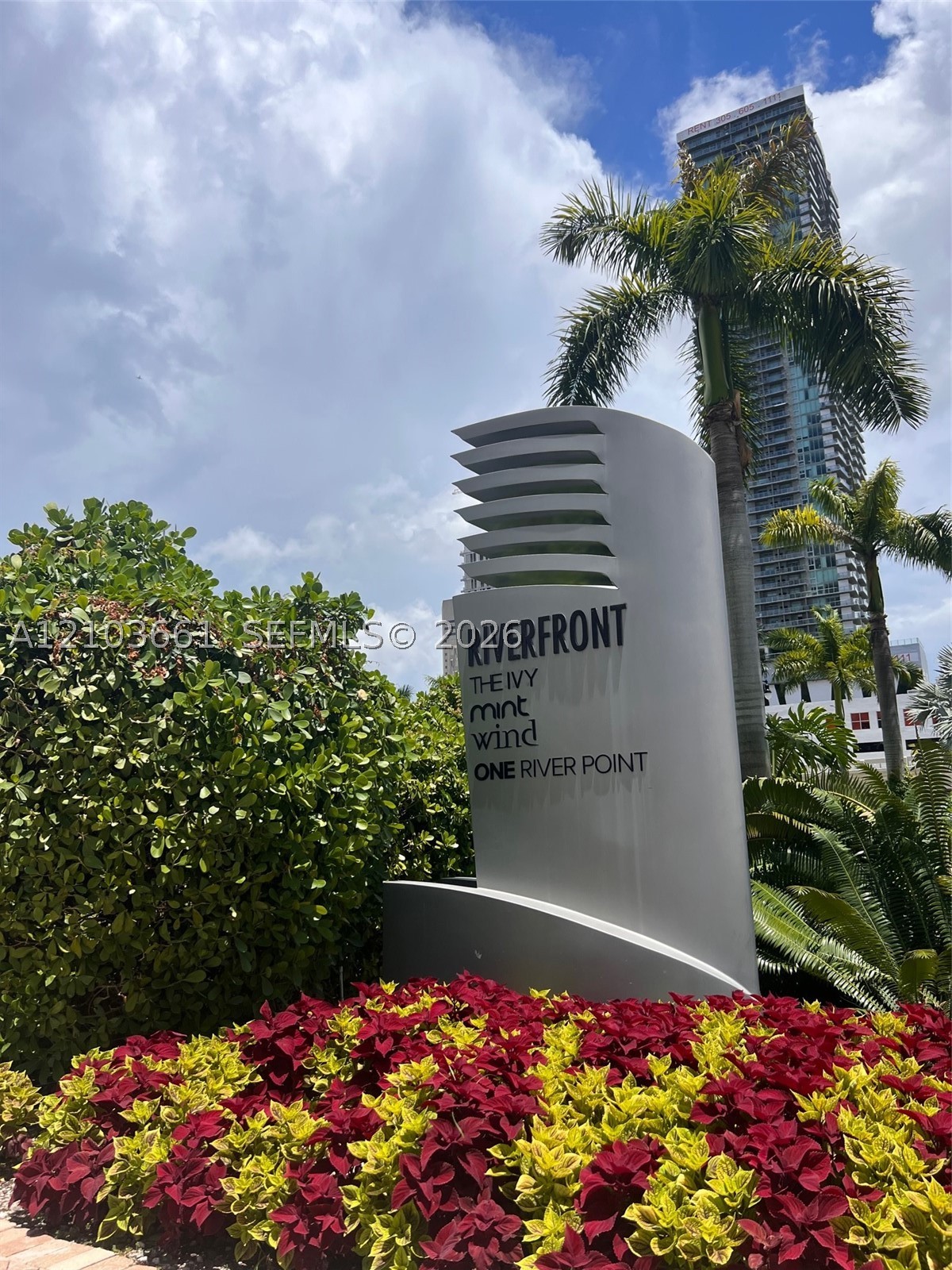 350 S Miami Ave #3303, Miami FL 33130