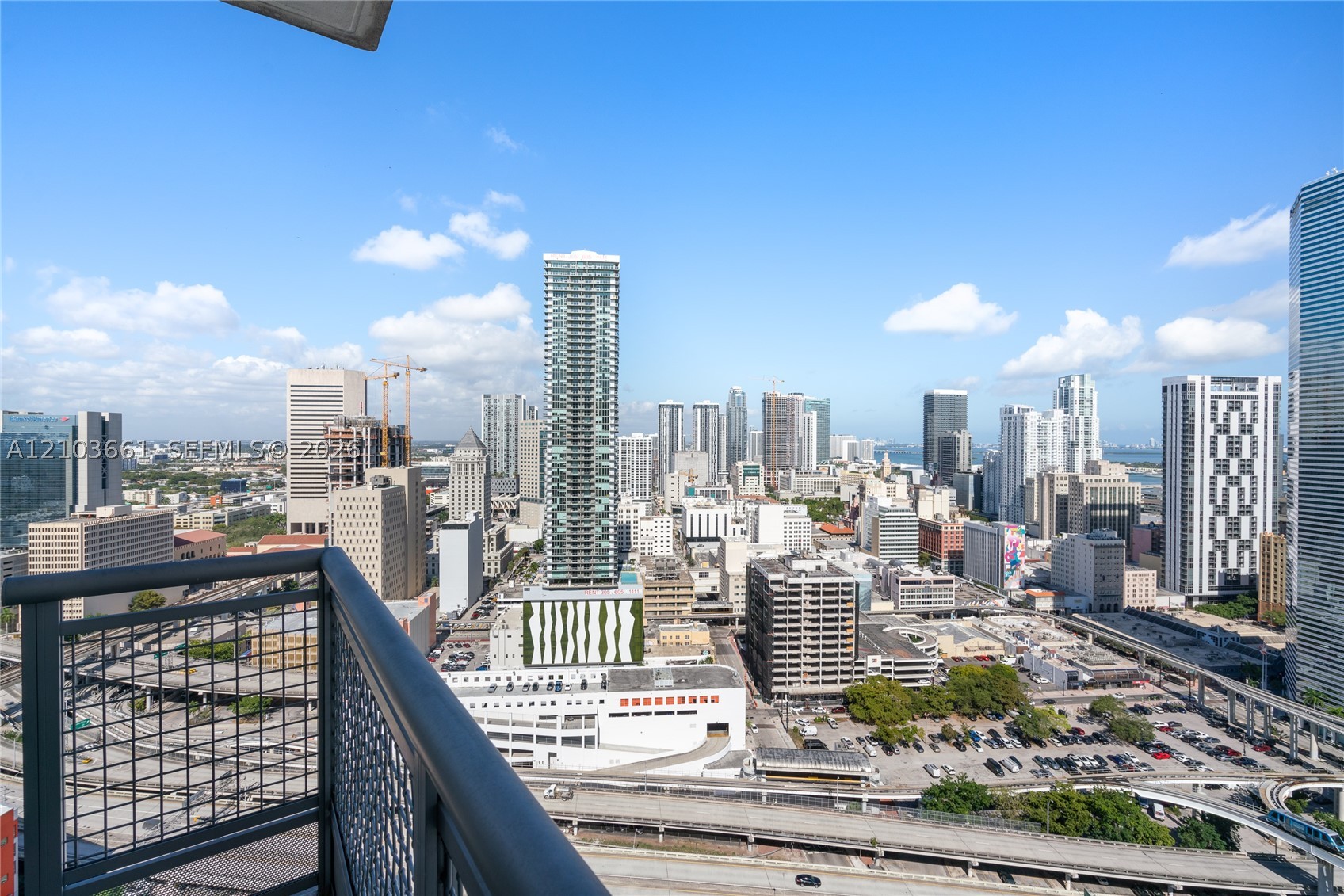 350 S Miami Ave #3303, Miami FL 33130