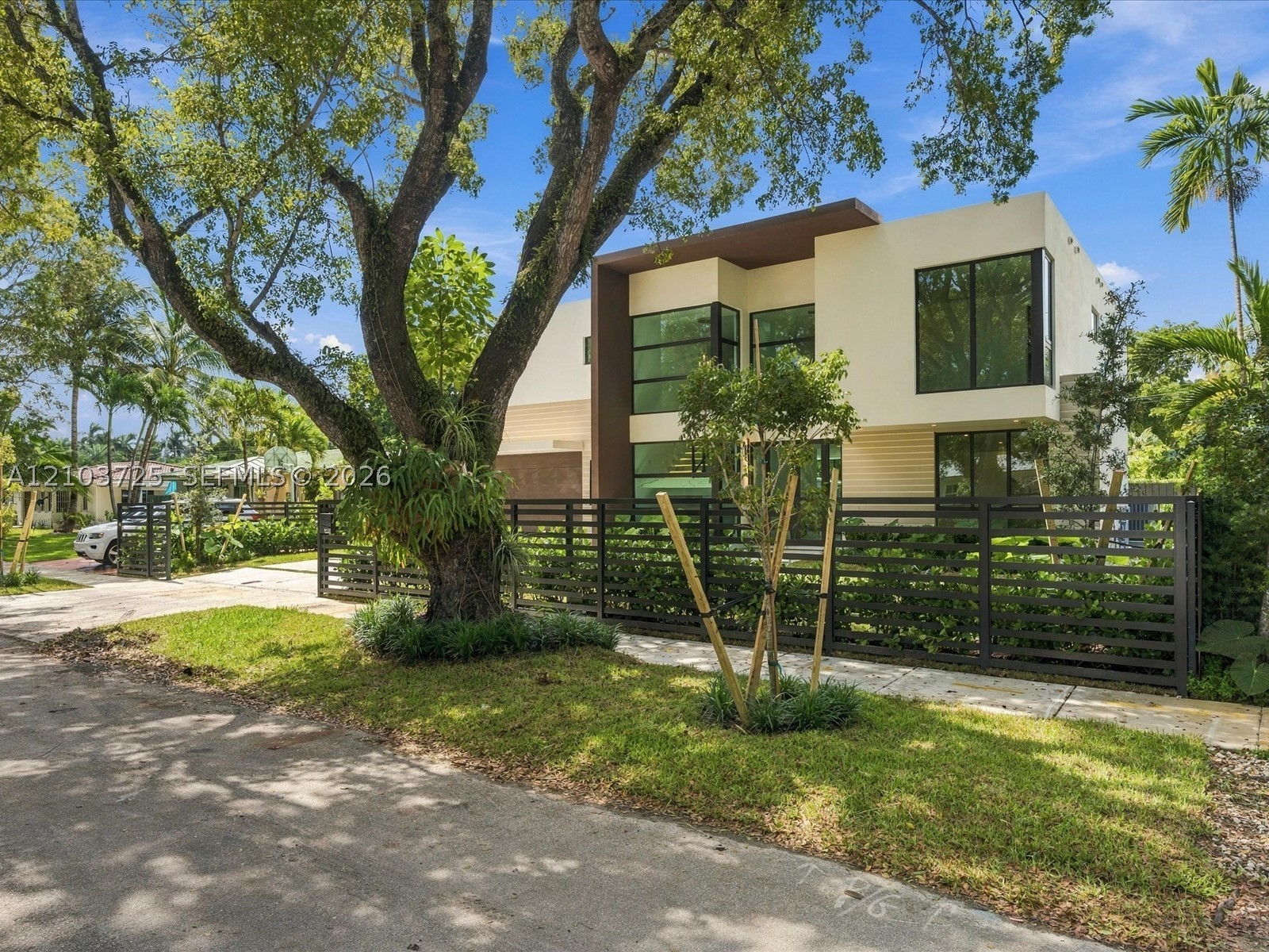 8220 SW 62nd Ct, Miami FL 33143