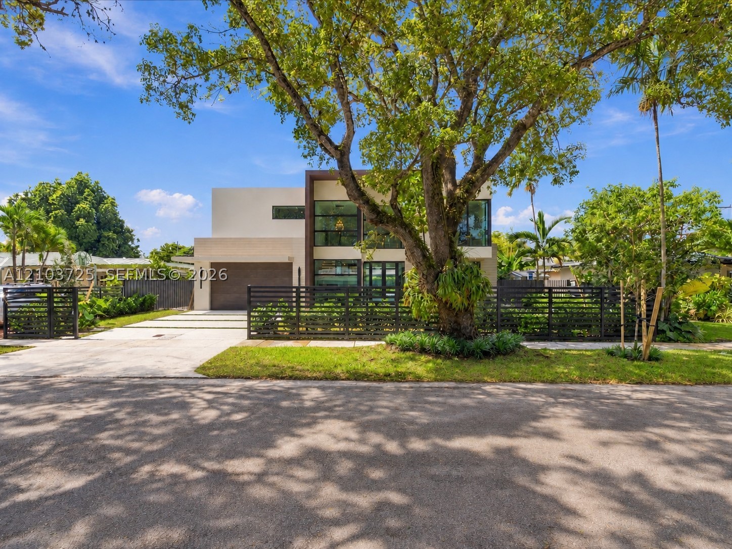 8220 SW 62nd Ct, Miami FL 33143