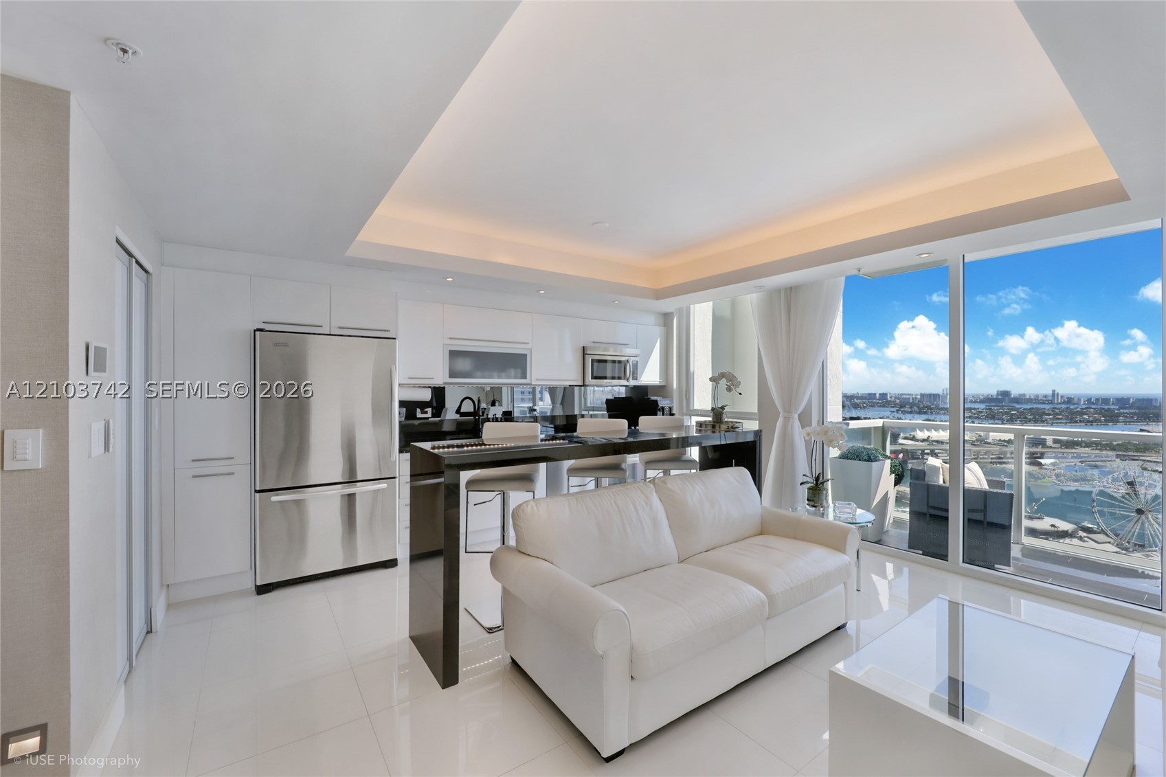 253 NE 2nd St #3405, Miami FL 33132