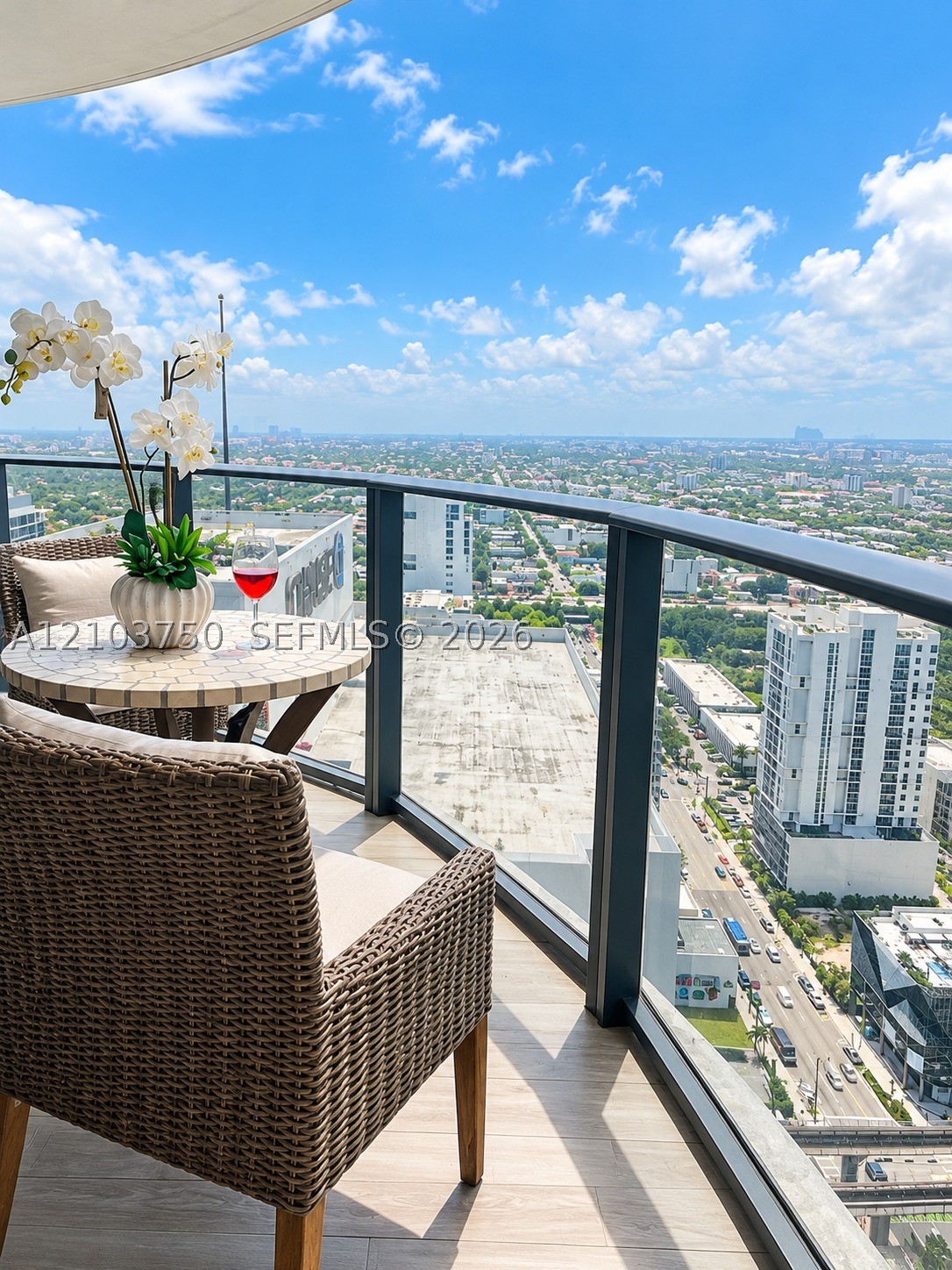 55 SW 9th St #3308, Miami FL 33130