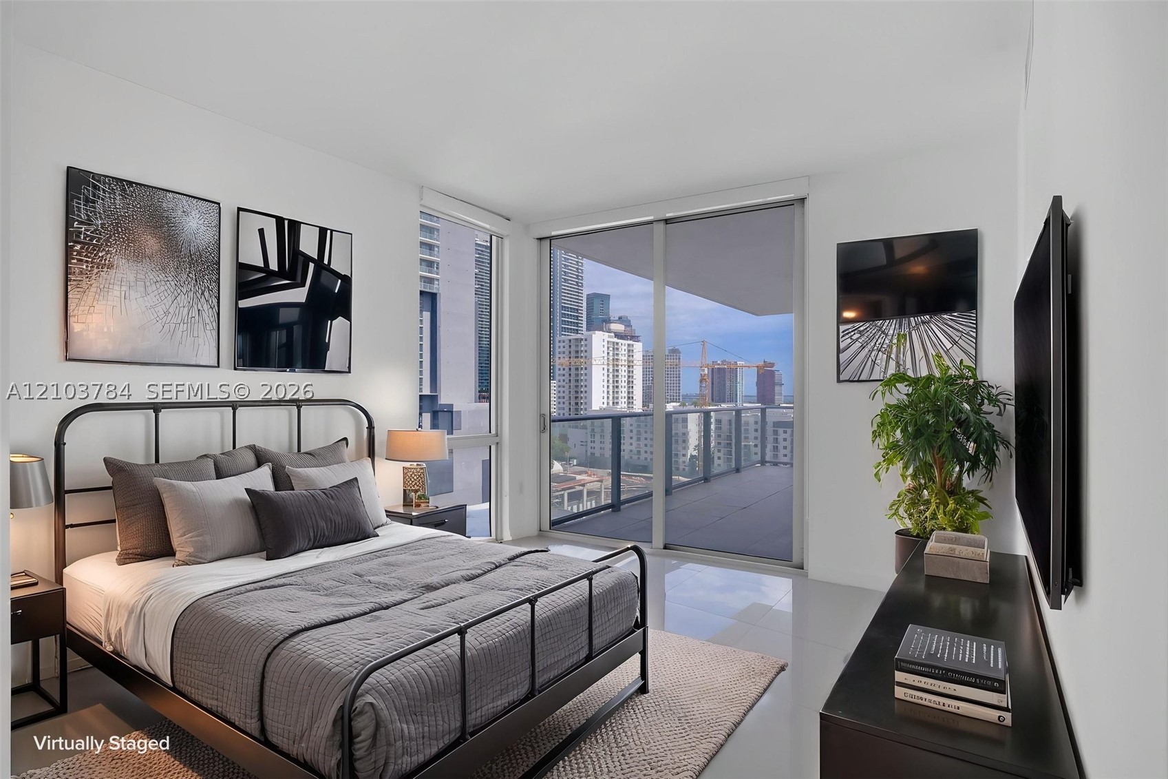 1010 SW 2nd Ave #1003, Miami FL 33130