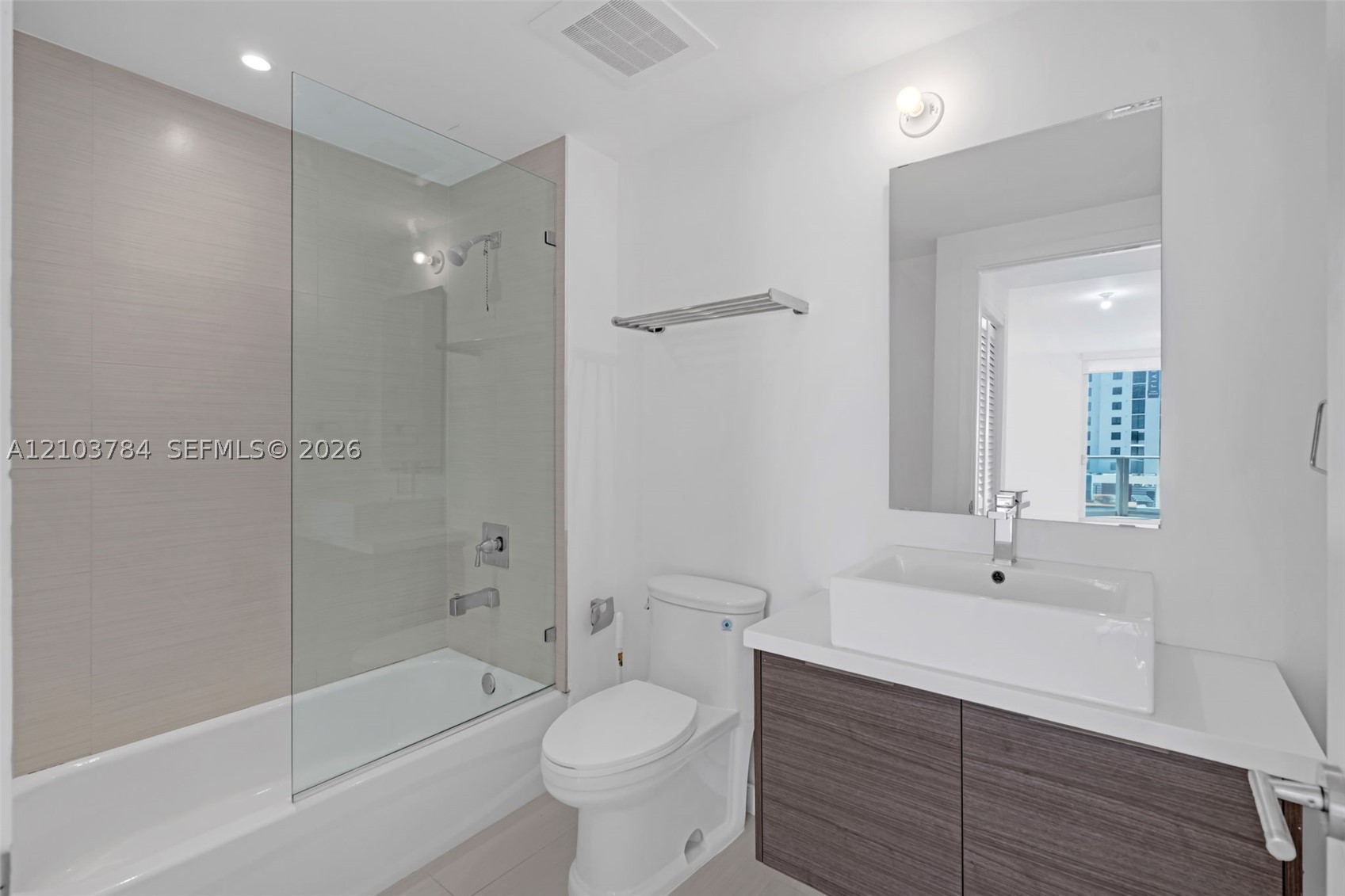 1010 SW 2nd Ave #1003, Miami FL 33130