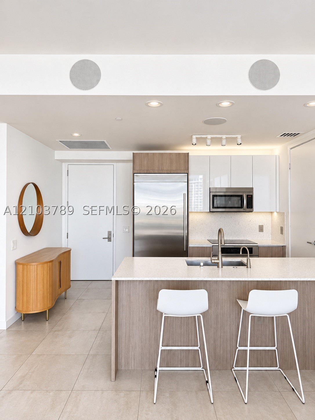1300 Brickell Bay Dr #3805, Miami FL 33131