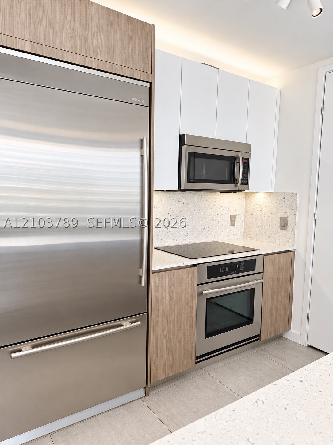 1300 Brickell Bay Dr #3805, Miami FL 33131