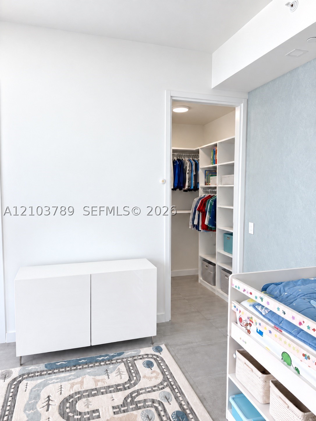 1300 Brickell Bay Dr #3805, Miami FL 33131