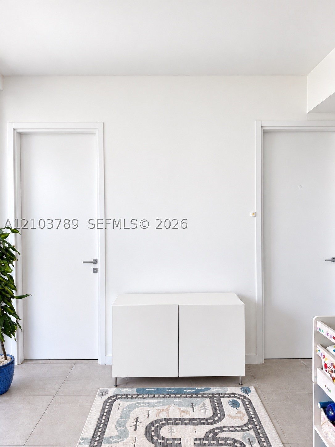 1300 Brickell Bay Dr #3805, Miami FL 33131