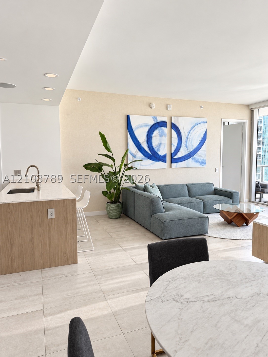 1300 Brickell Bay Dr #3805, Miami FL 33131