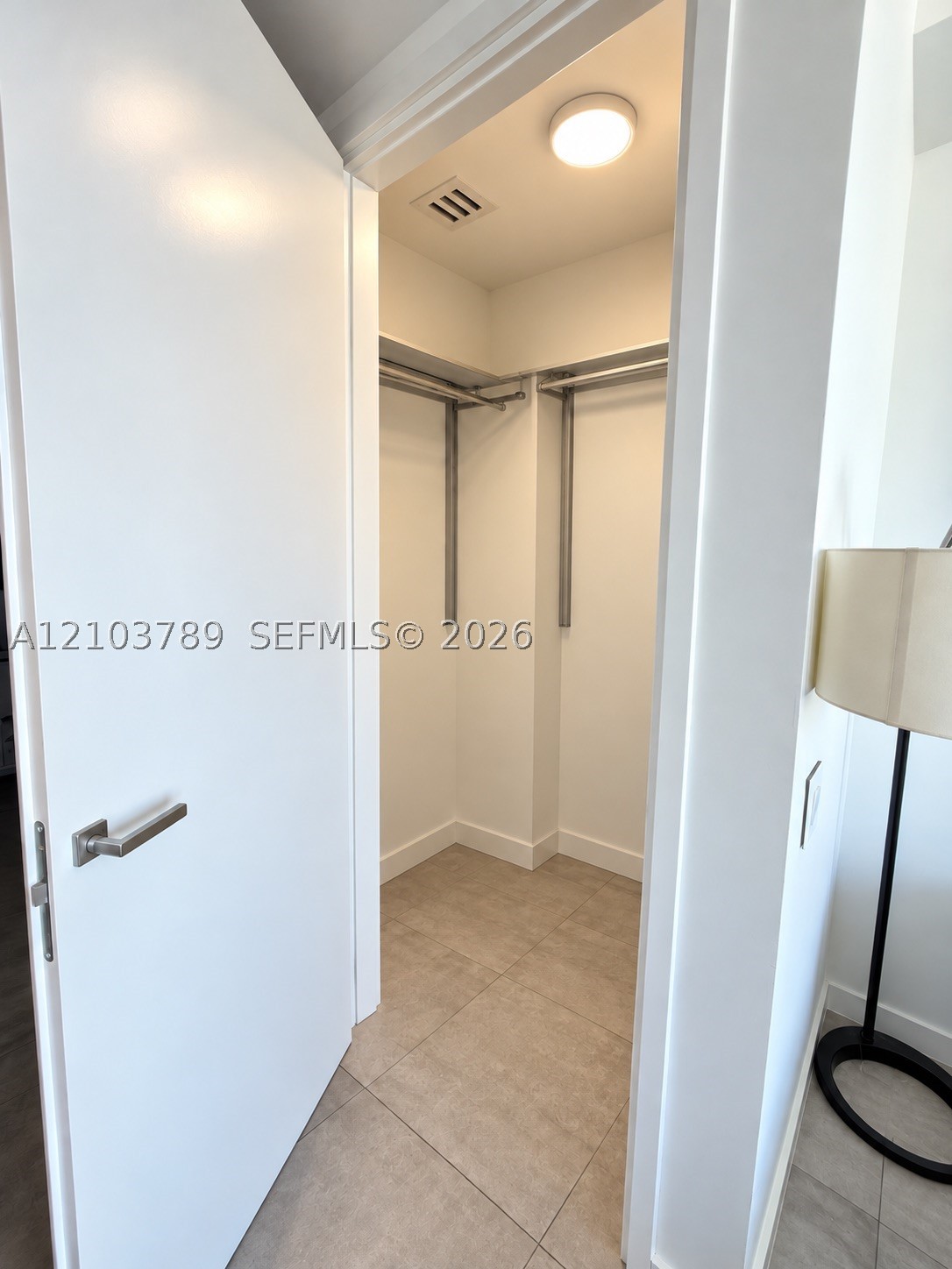 1300 Brickell Bay Dr #3805, Miami FL 33131
